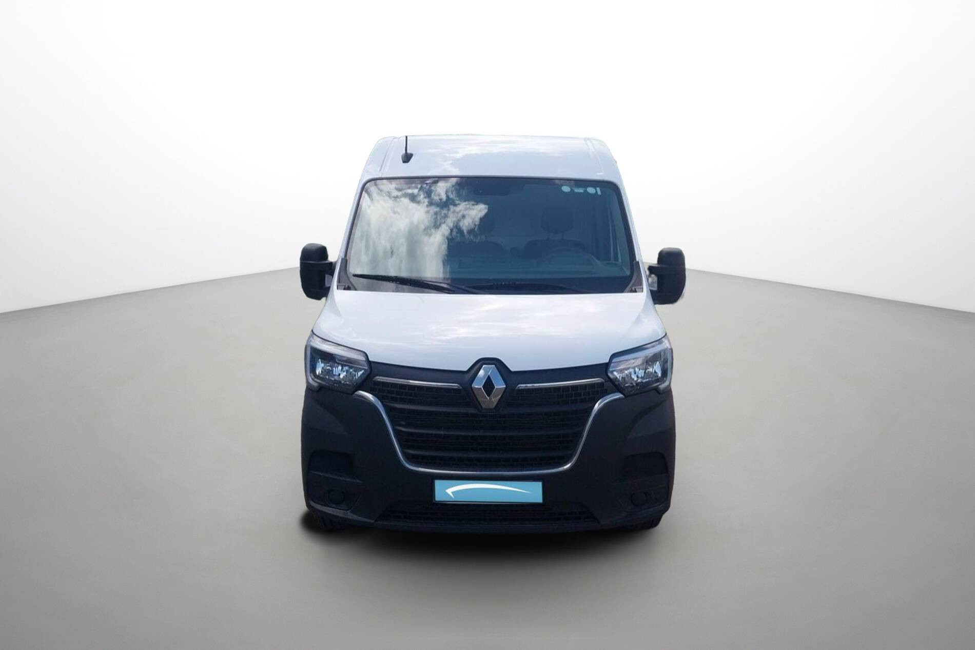 Vente en ligne Renault Master Fourgon MASTER FGN TRAC F3500 L2H2 BLUE DCI 135 au prix de 24 990 €