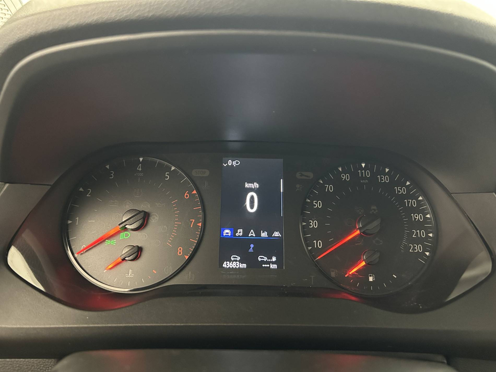 Vente en ligne Renault Kangoo  TCe 100 au prix de 19 990 €