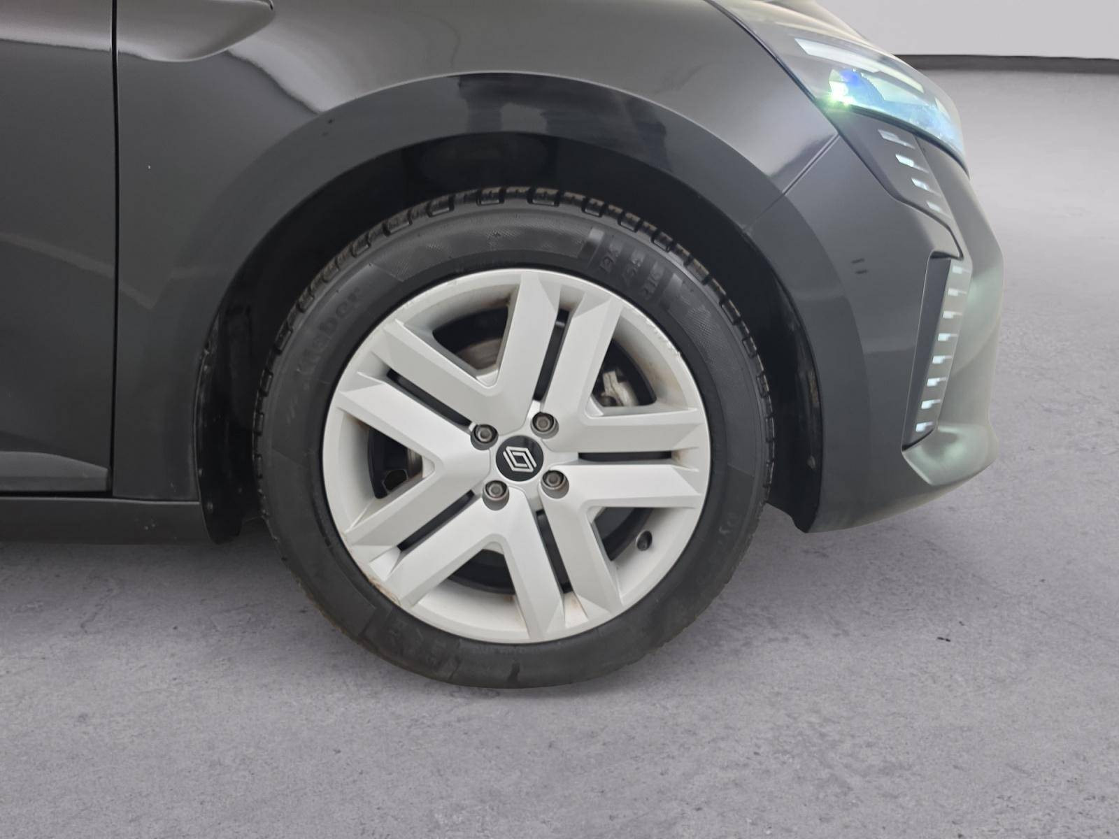Vente en ligne Renault Clio 5 Clio E-Tech full hybrid 145 au prix de 16 490 €