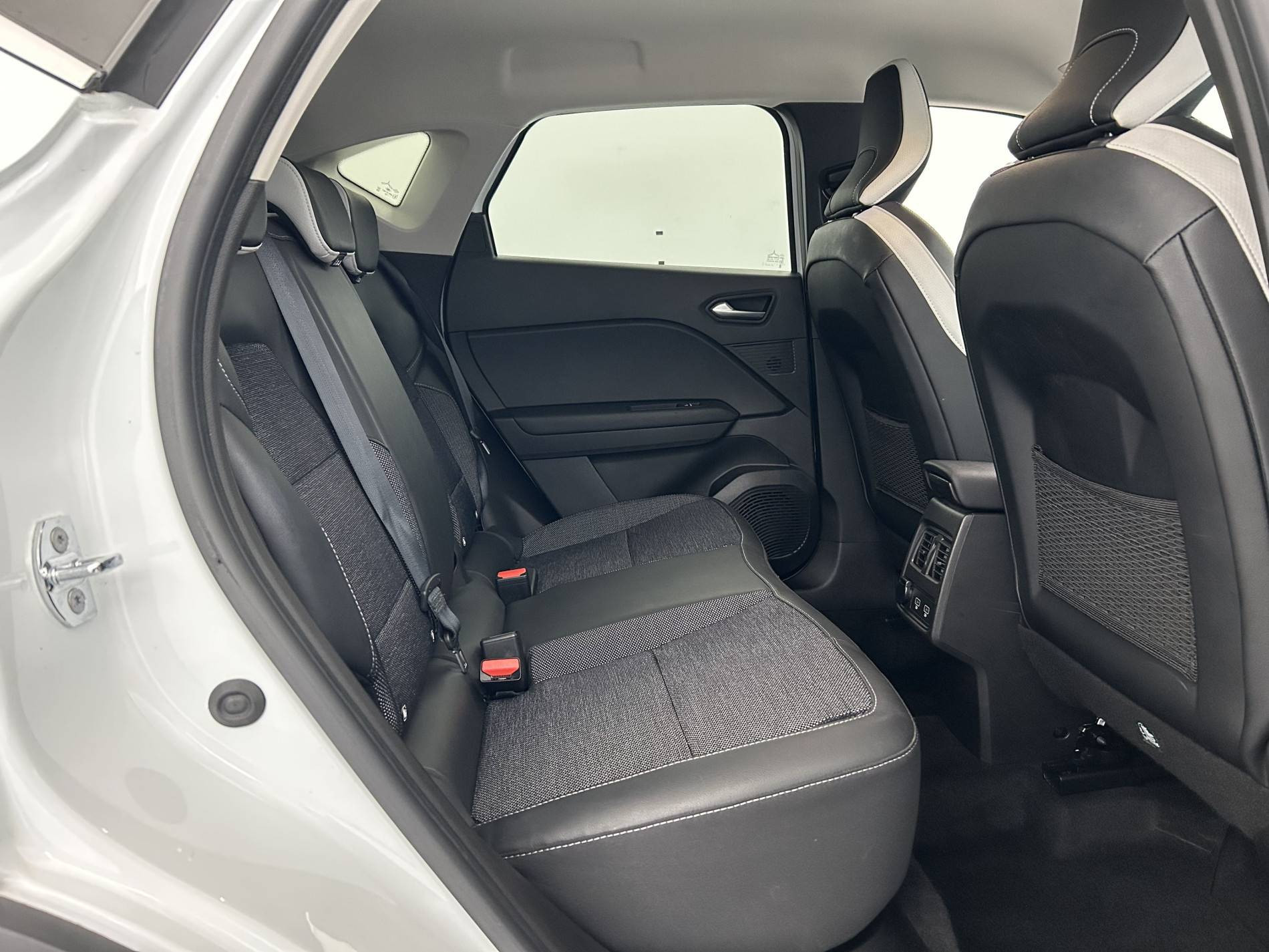 Vente en ligne Renault Captur  E-Tech full hybrid 145 au prix de 17 890 €