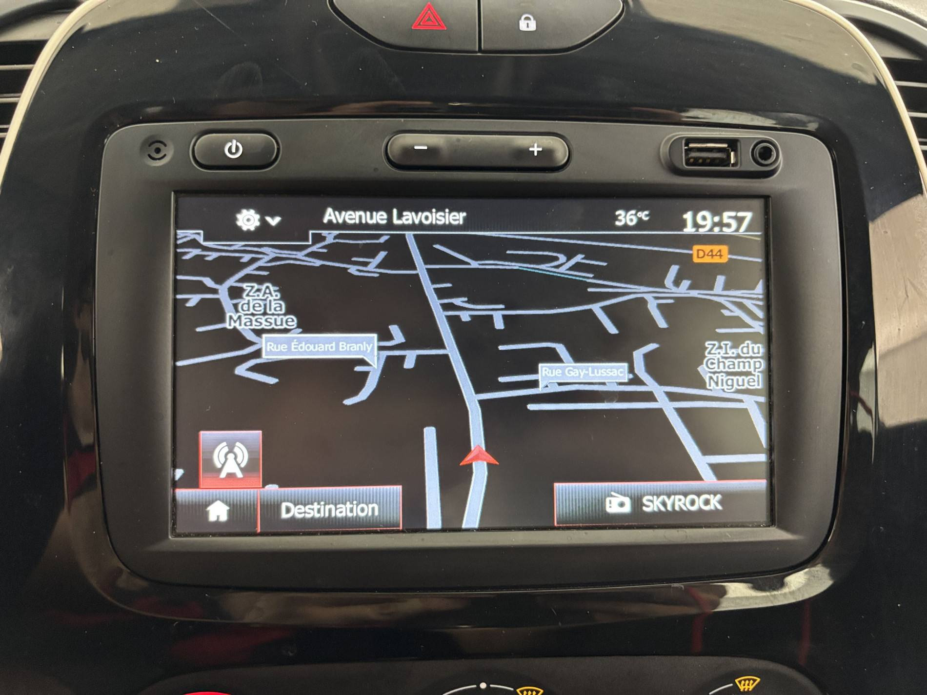 Vente en ligne Renault Captur Captur TCe 90 - 19 au prix de 11 990 €