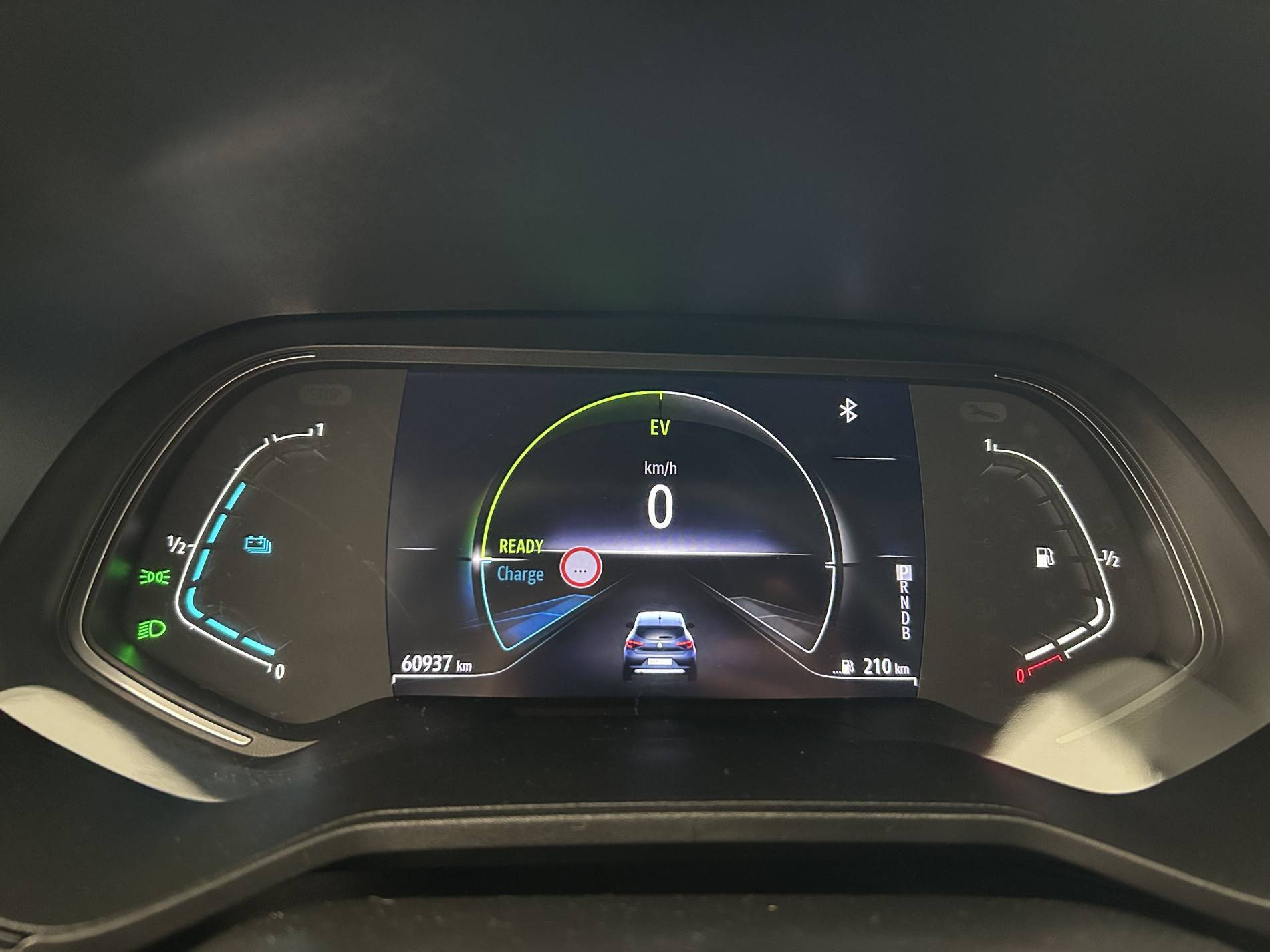 Vente en ligne Renault Clio 5 Clio E-Tech full hybrid 145 au prix de 16 790 €