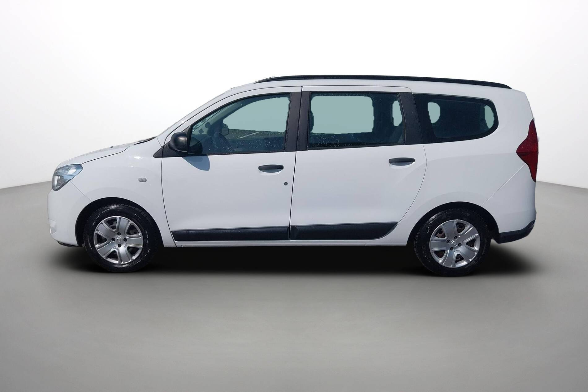Vente en ligne Dacia Lodgy  Blue dCi 95 7 places au prix de 12 990 €