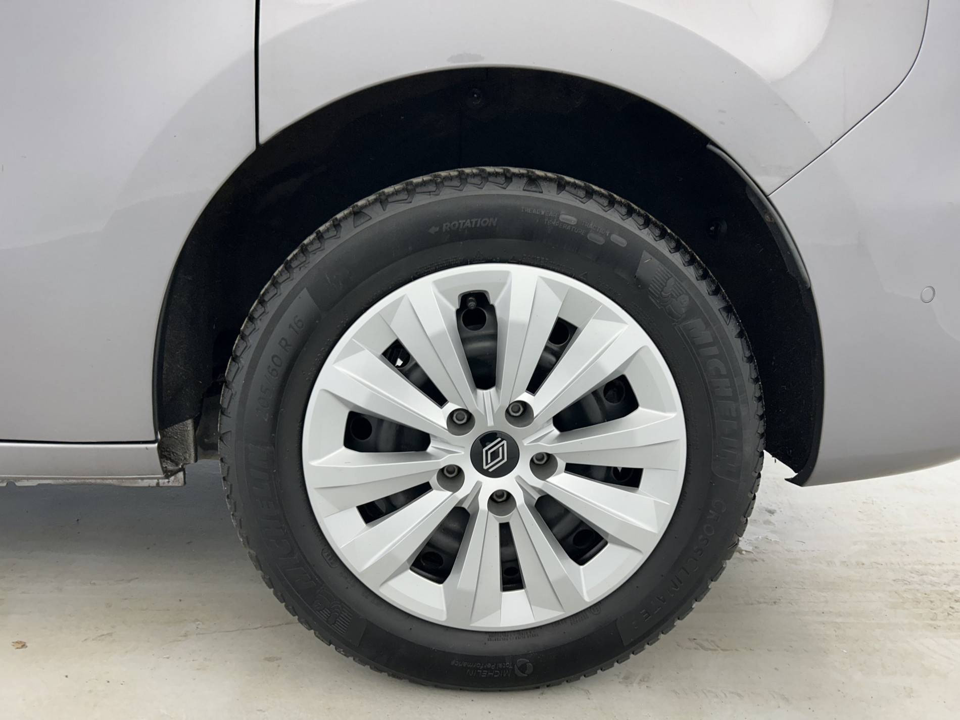 Vente en ligne Renault Kangoo  Blue dCi 95 au prix de 23 990 €