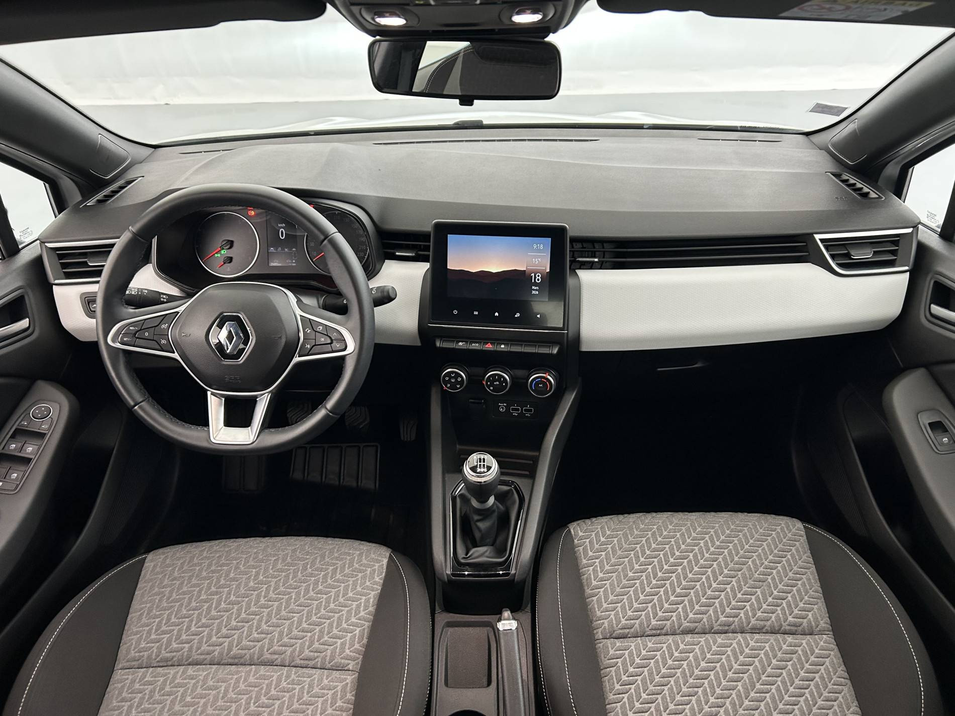 Vente en ligne Renault Clio 5 Clio TCe 90 - 21N au prix de 14 390 €