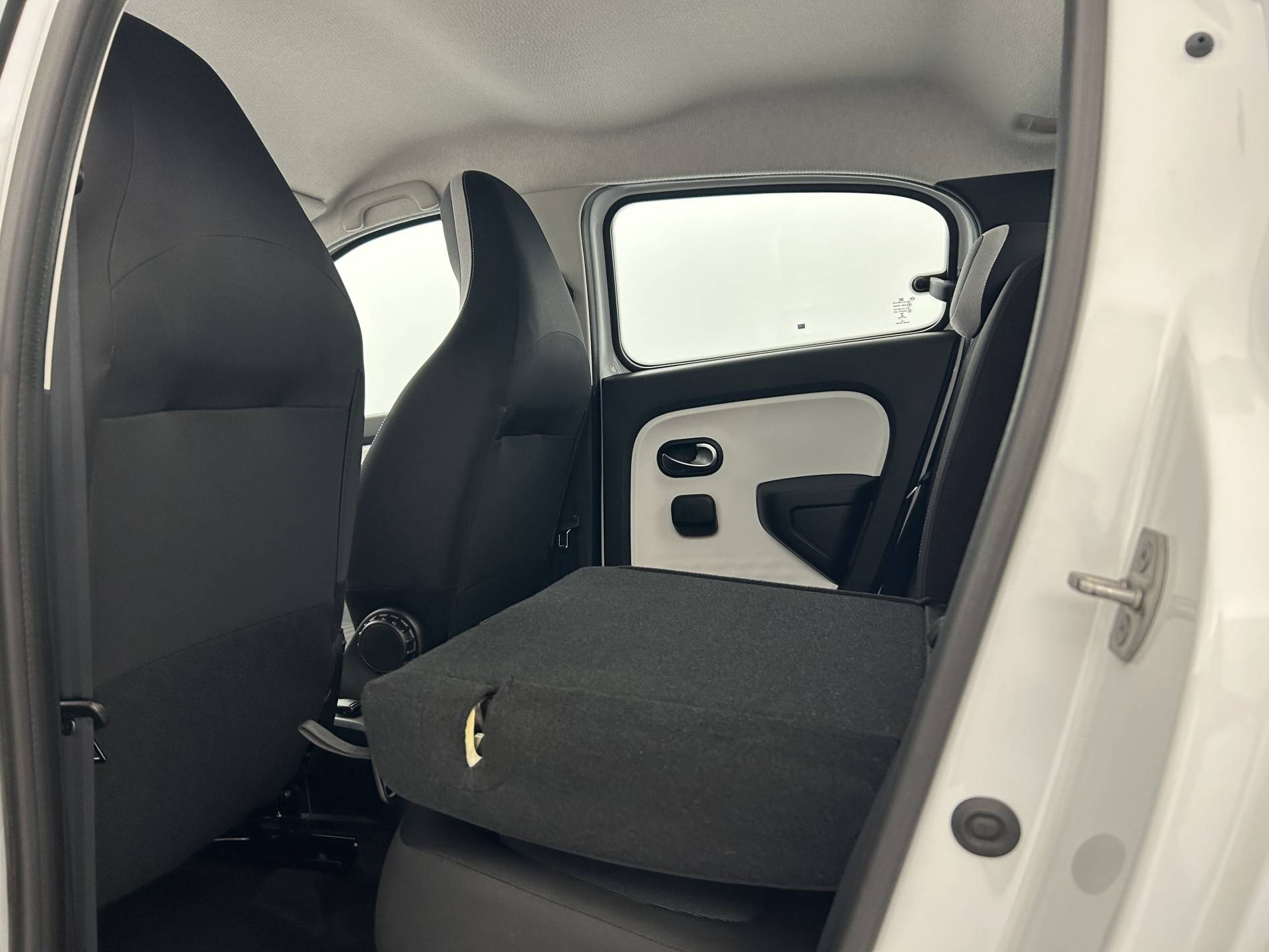 Vente en ligne Renault Twingo Electrique Twingo III E-Tech au prix de 12 490 €