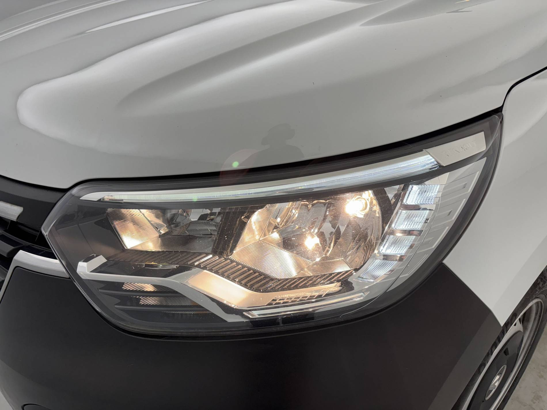 Vente en ligne Renault Express Van  BLUE DCI 95 - 22 au prix de 15 990 €