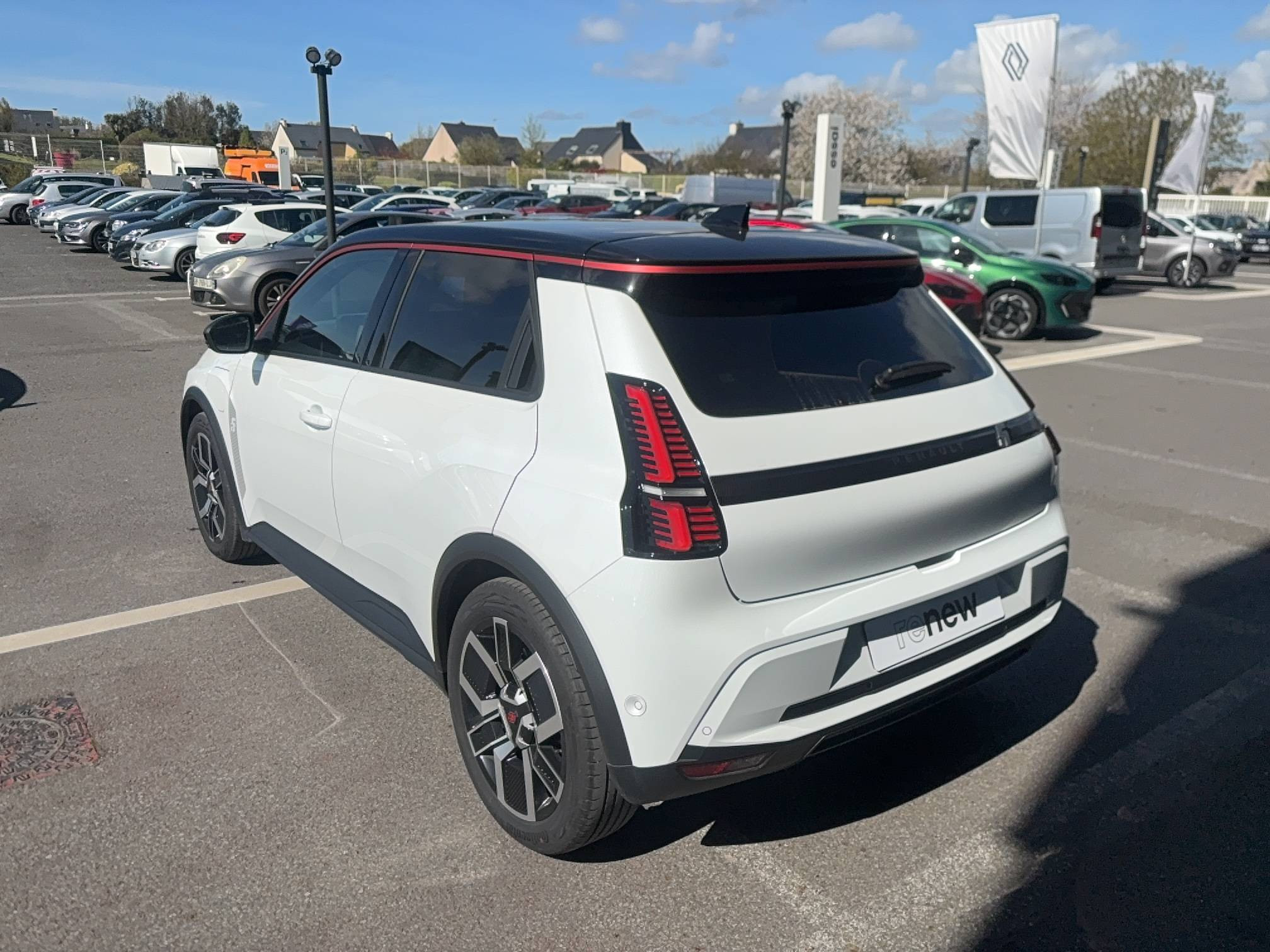 Vente en ligne Renault R5 E-Tech  120 ch autonomie urbaine au prix de 30 290 €
