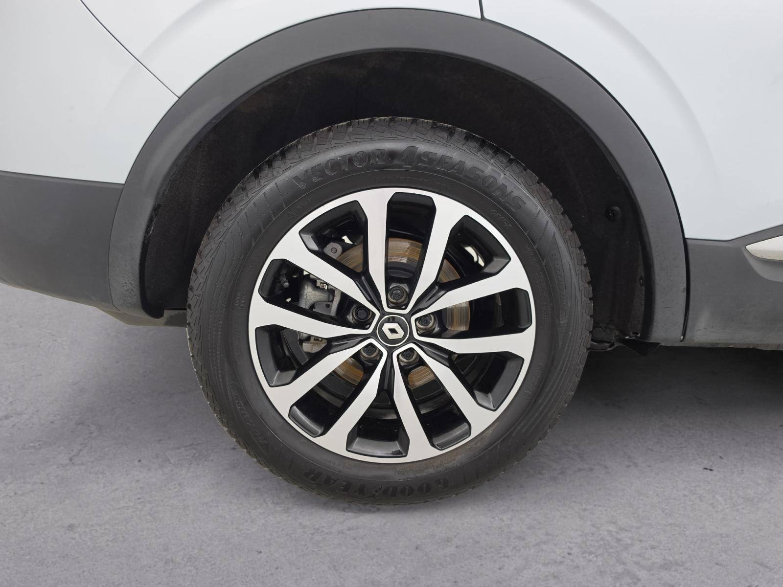 Vente en ligne Renault Kadjar  Blue dCi 115 EDC au prix de 20 490 €