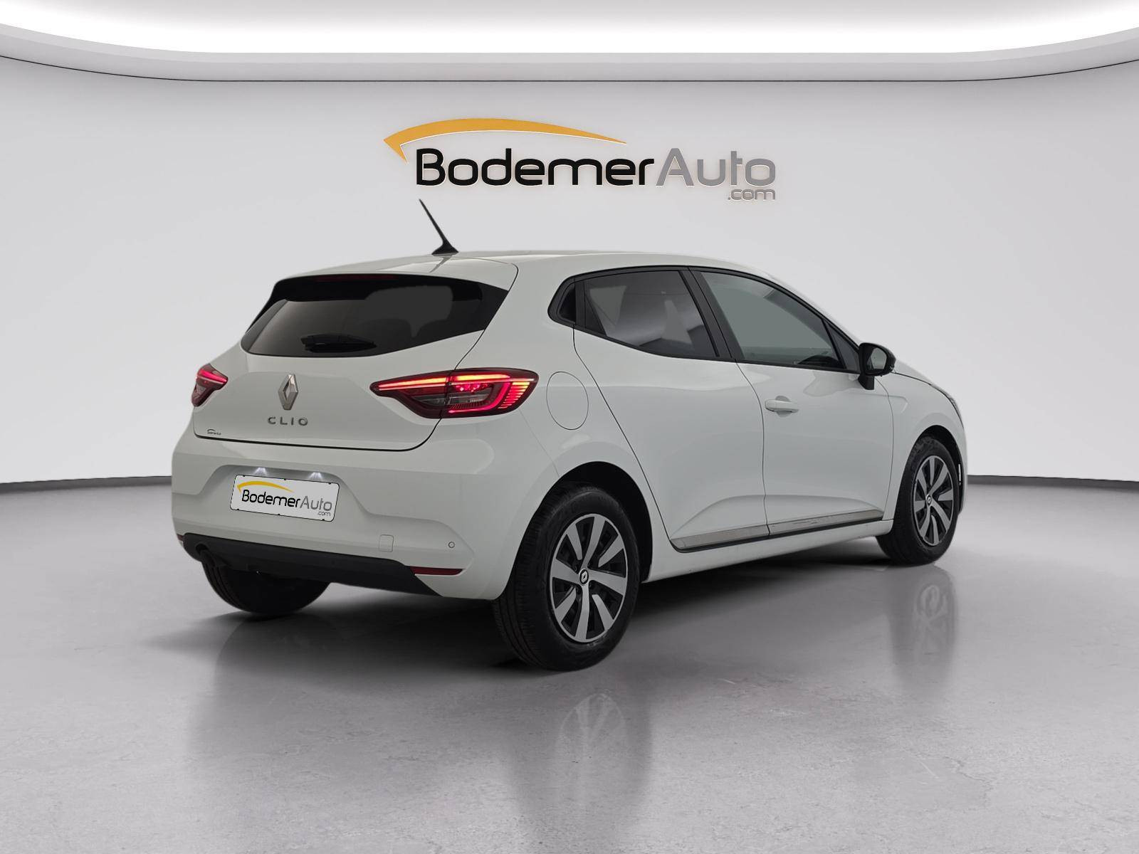 Vente en ligne Renault Clio 5 Clio TCe 90 au prix de 13 489 €