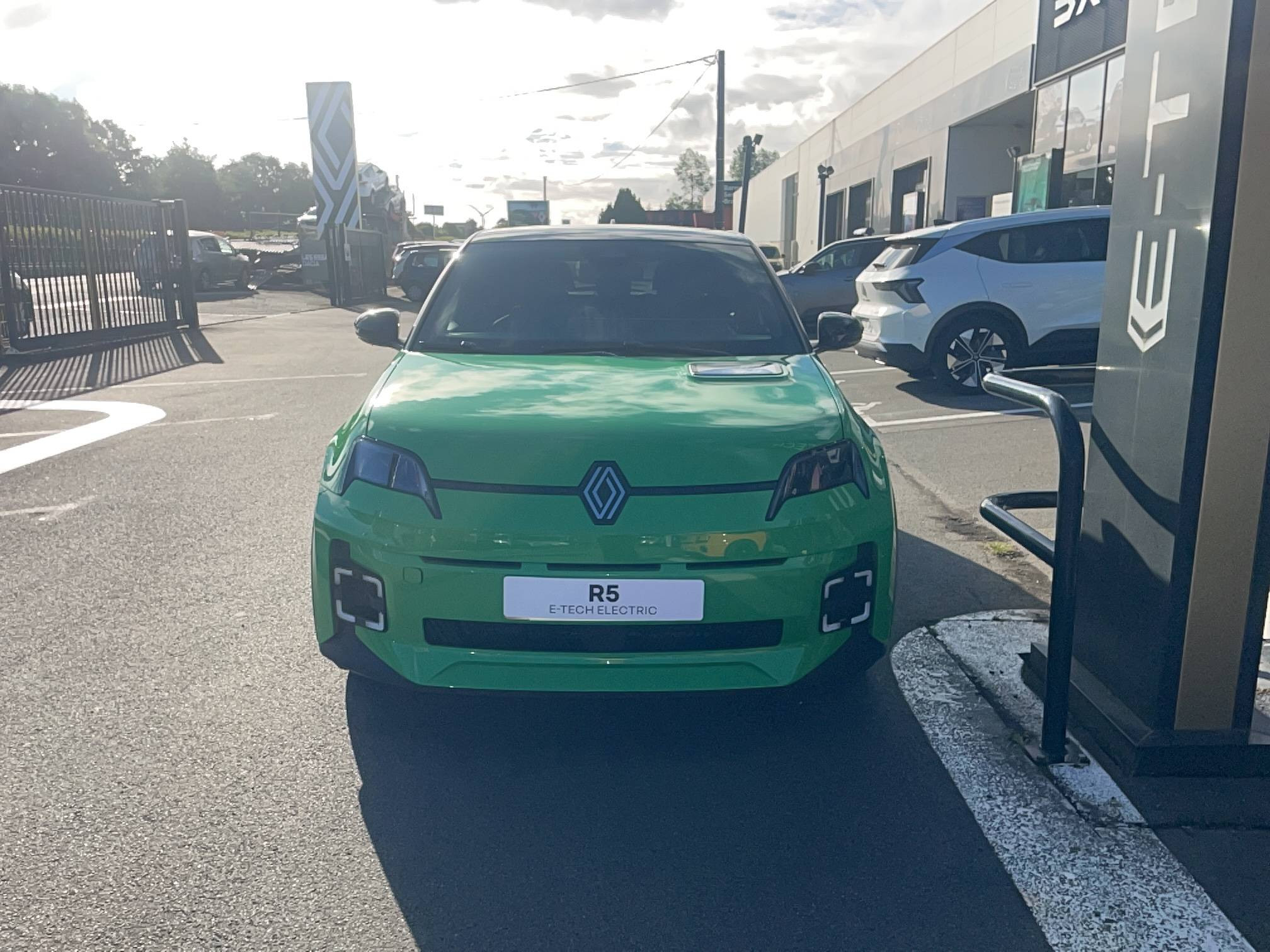 Vente en ligne Renault R5 E-Tech  150 ch autonomie confort au prix de 34 990 €