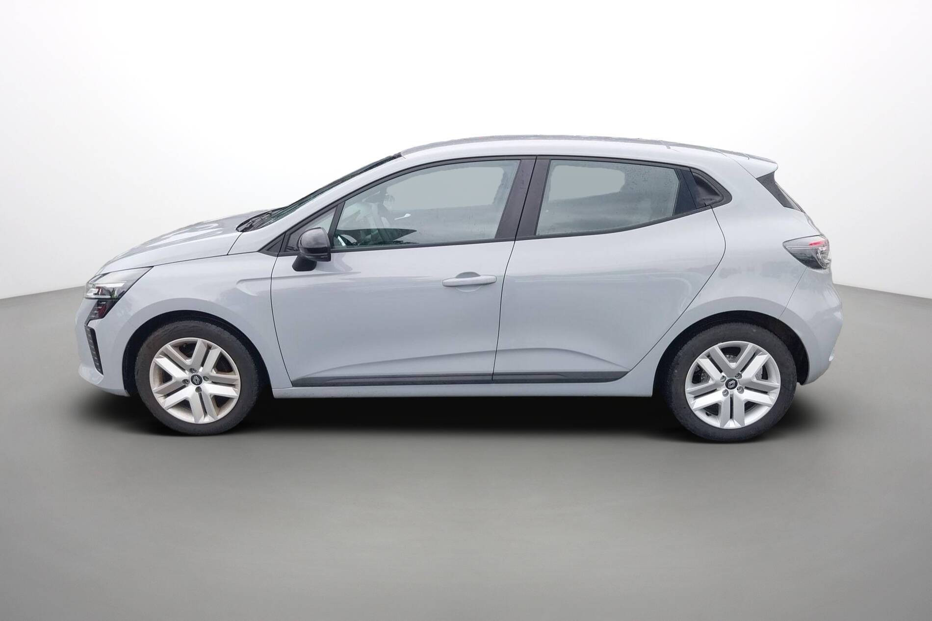 Vente en ligne Renault Clio 5 Clio TCe 90 au prix de 15 990 €