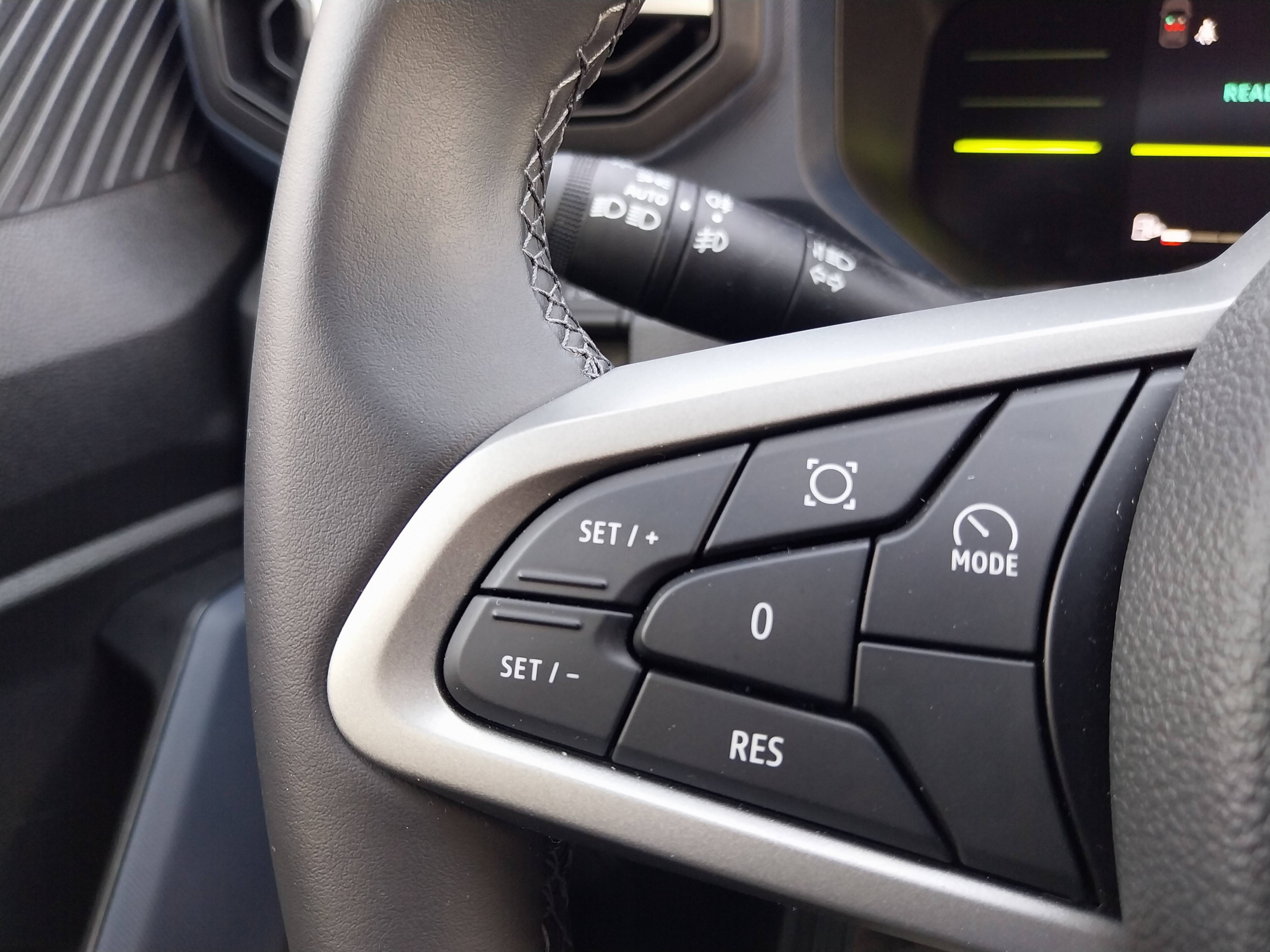 Vente en ligne Dacia Duster  Hybrid 140 au prix de 27 290 €