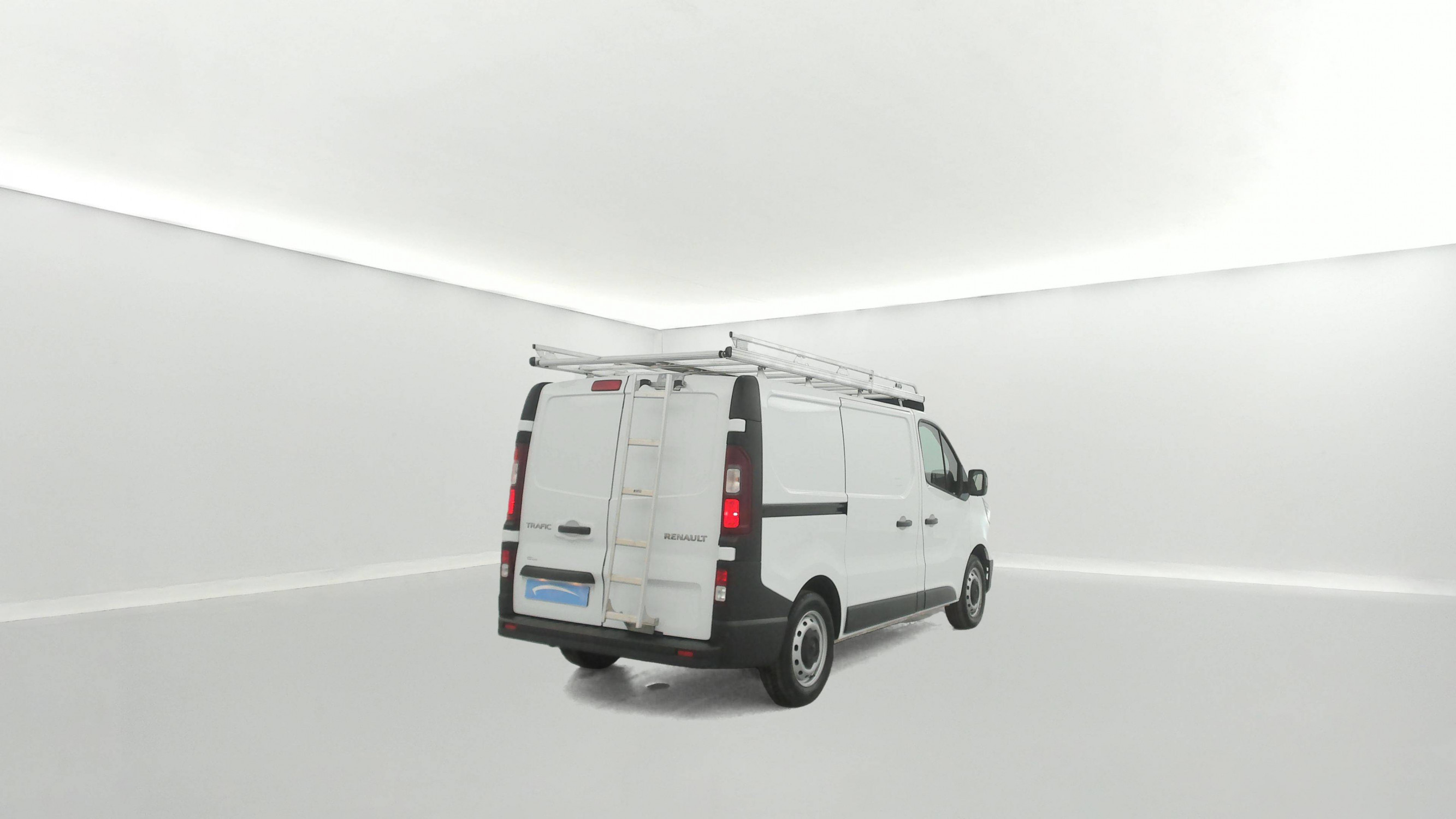 Vente en ligne Renault Trafic 3 Fourgon TRAFIC FGN L1H1 2800 KG BLUE DCI 110 au prix de 20 990 €