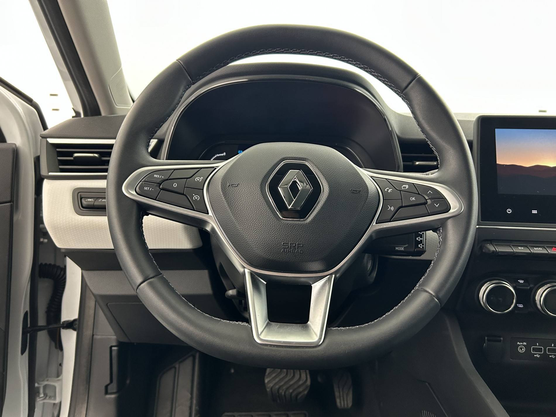 Vente en ligne Renault Clio 5 Clio E-Tech full hybrid 145 au prix de 17 390 €