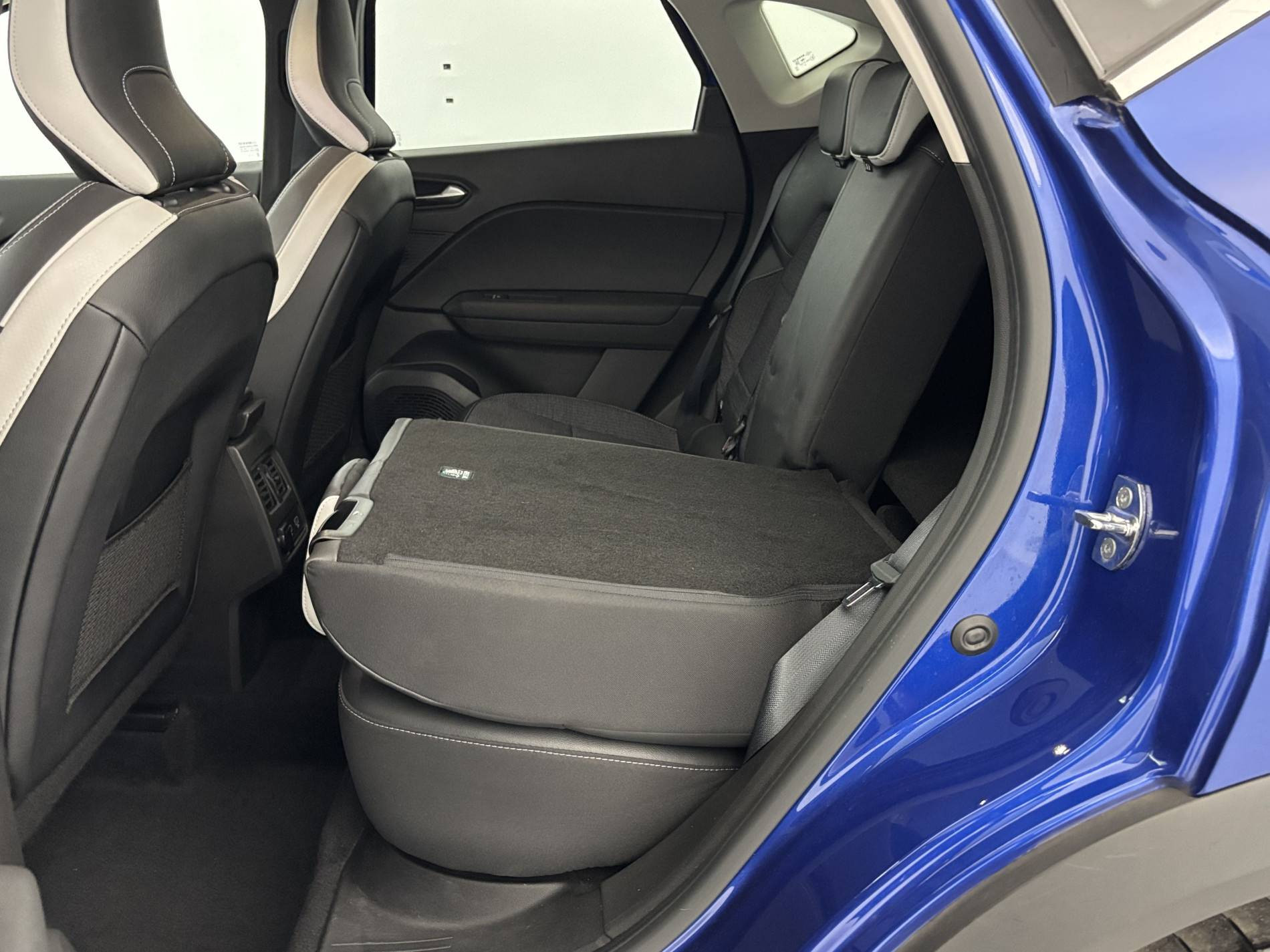 Vente en ligne Renault Captur  mild hybrid 140 au prix de 19 790 €