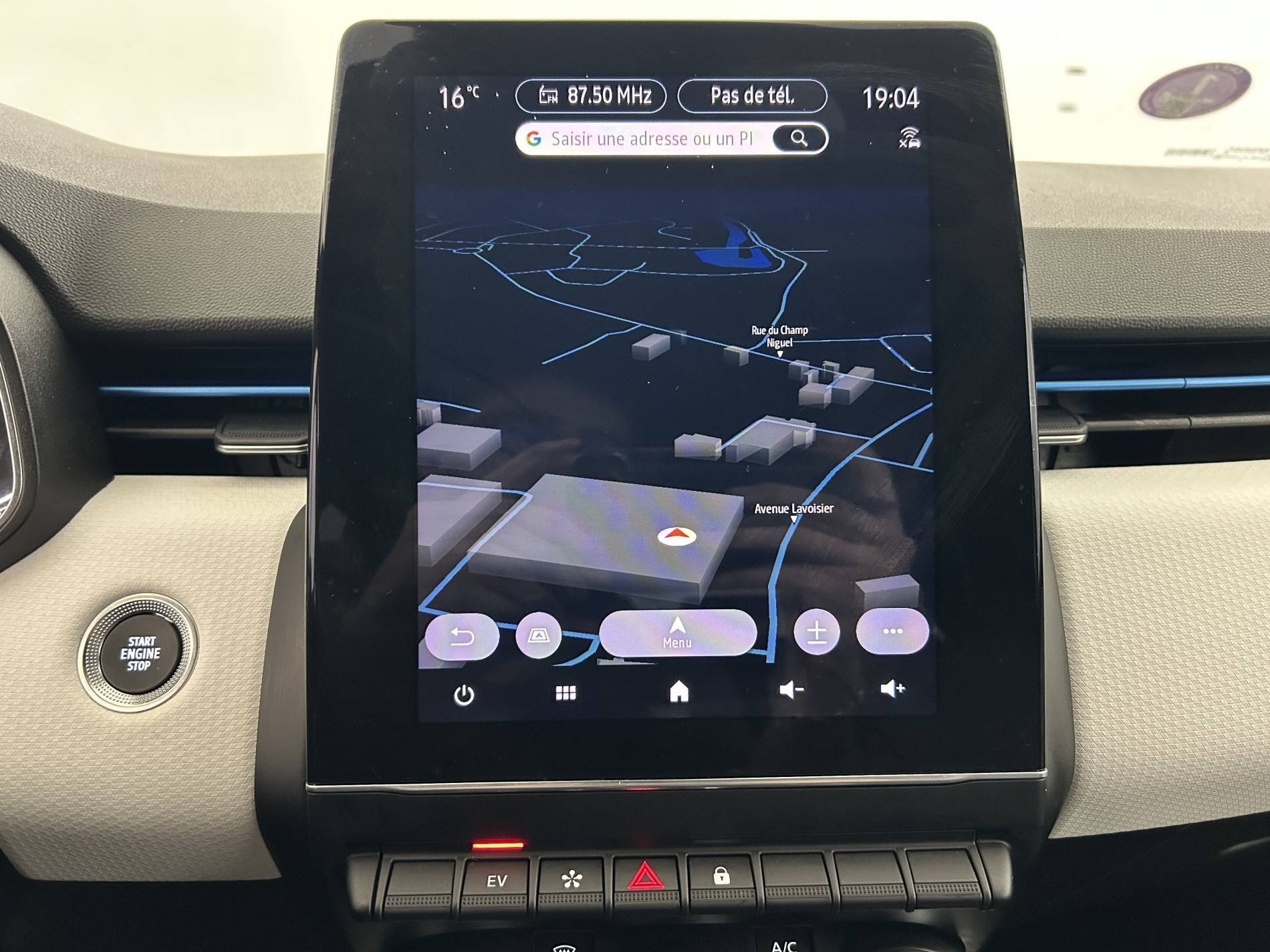 Vente en ligne Renault Clio 5 Clio E-Tech 140 au prix de 16 490 €