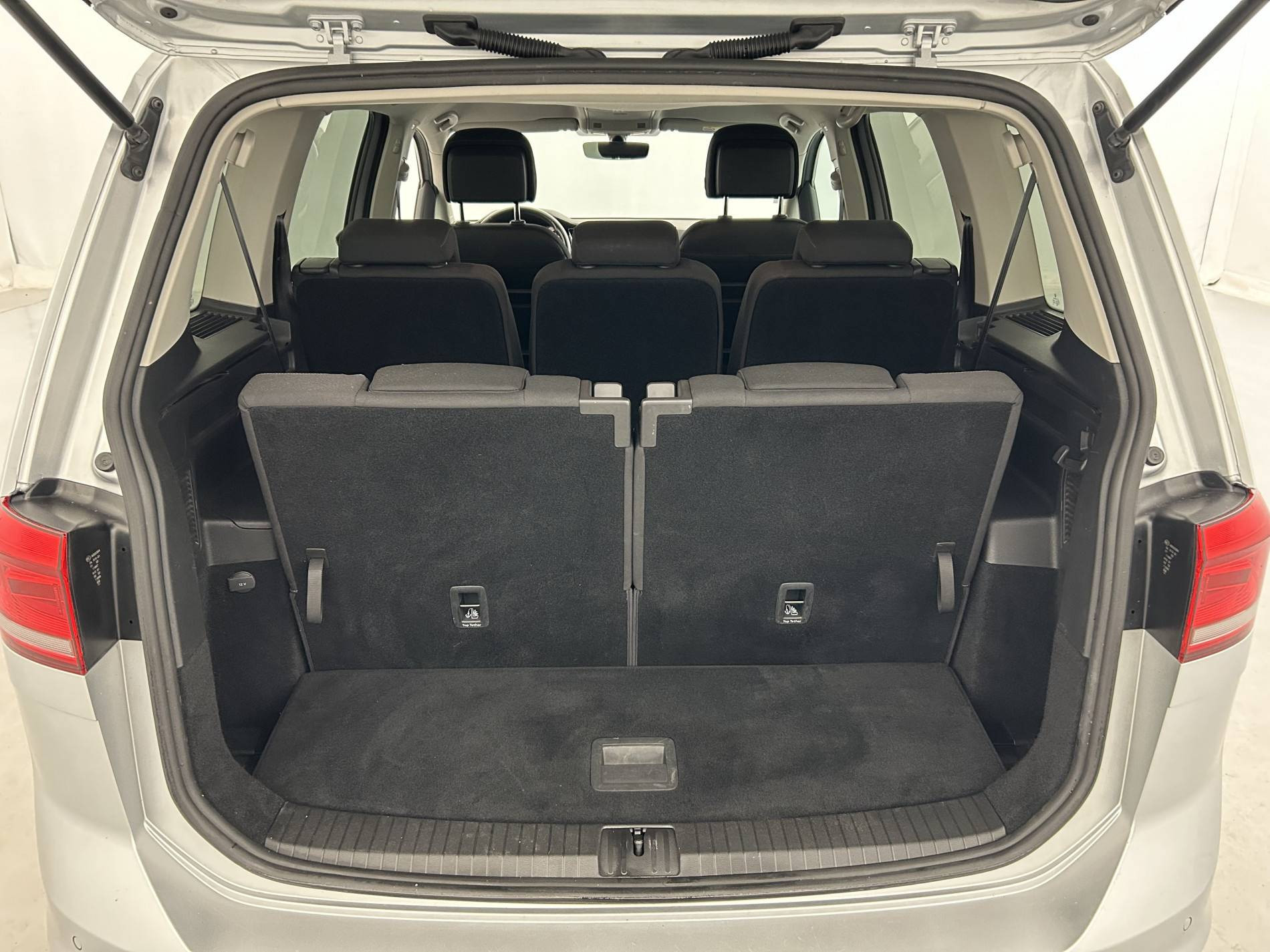 Vente en ligne Volkswagen Touran Touran 1.6 TDI 115 BMT 7pl au prix de 17 990 €
