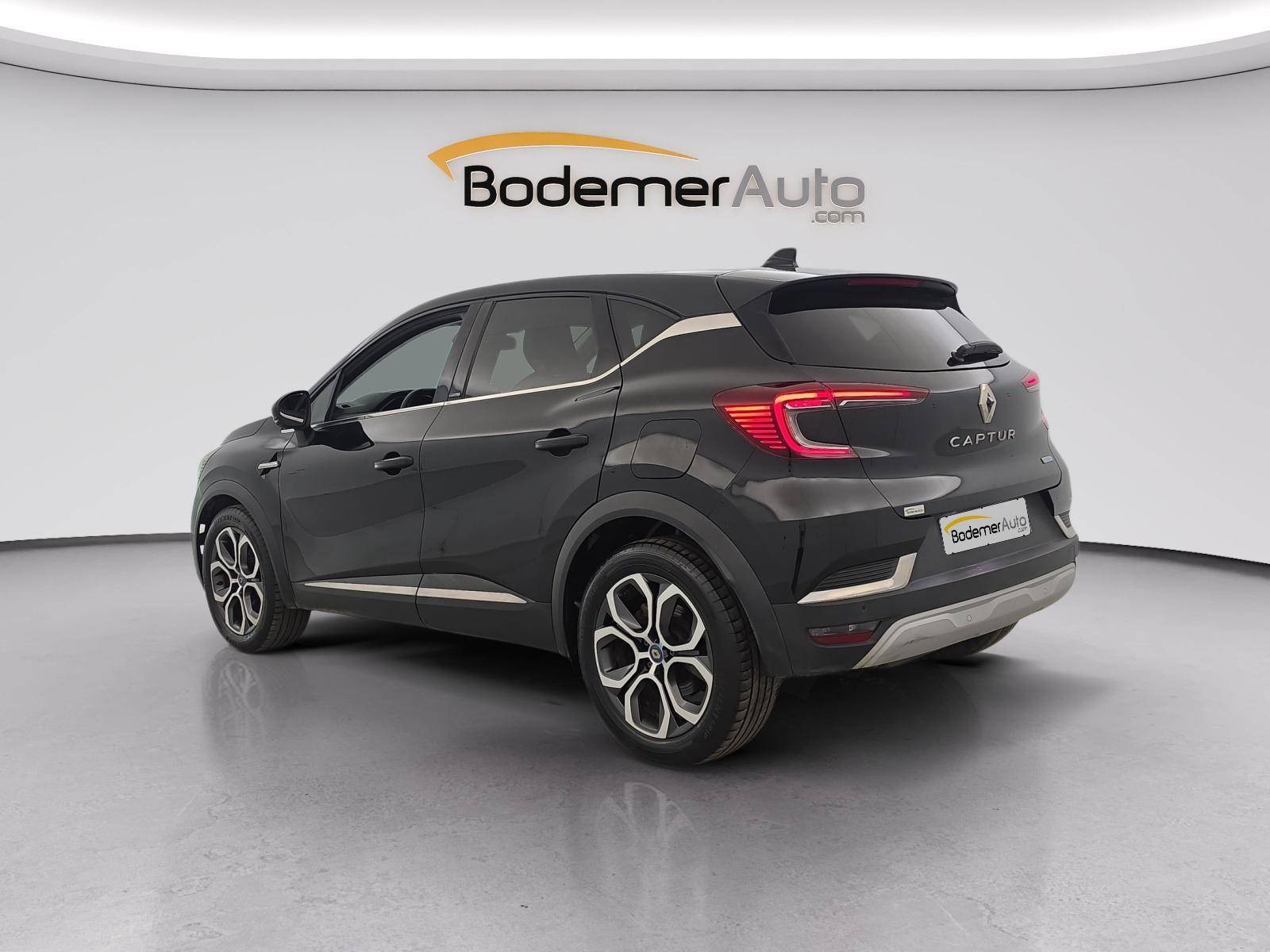 Vente en ligne Renault Captur  E-Tech Plug-in 160 au prix de 16 990 €