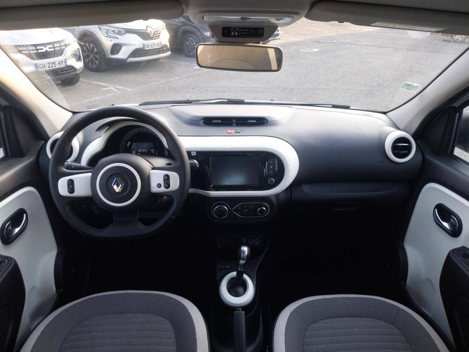 Vente en ligne Renault Twingo Electrique Twingo III E-Tech au prix de 13 900 €