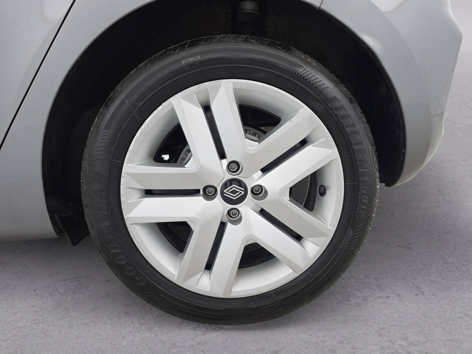 Vente en ligne Renault Clio 5 Clio Blue dCi 100 ch GSR2 au prix de 15 990 €