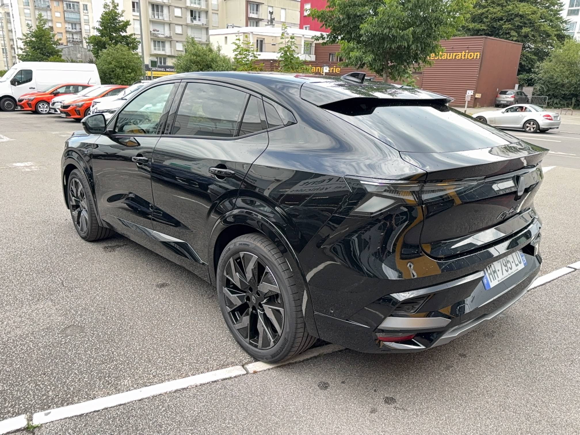 Vente en ligne Renault Rafale  E-Tech full hybrid 200 ch au prix de 49 490 €