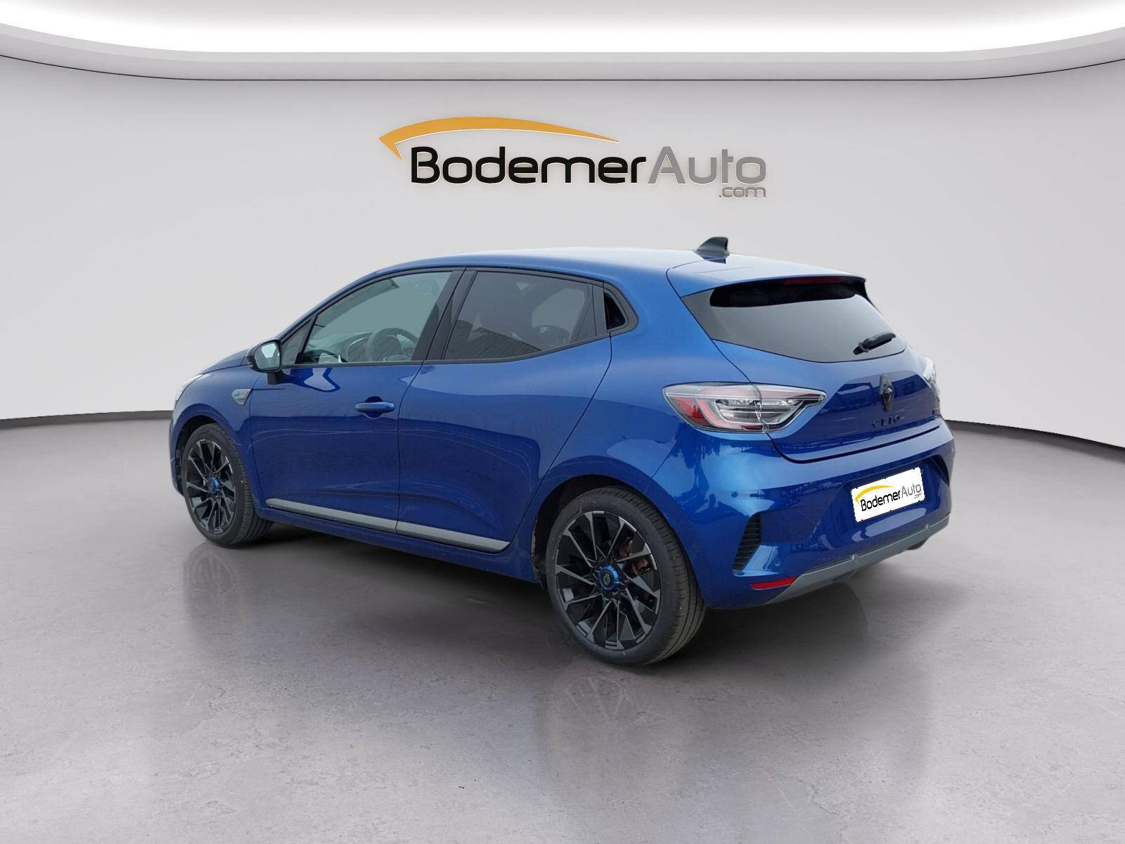 Vente en ligne Renault Clio 5 Clio E-Tech full hybrid 145 au prix de 21 500 €
