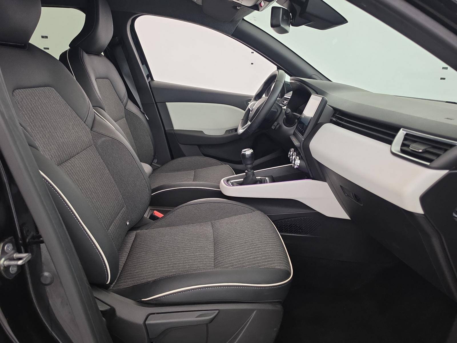 Vente en ligne Renault Captur  mild hybrid 140 au prix de 19 990 €