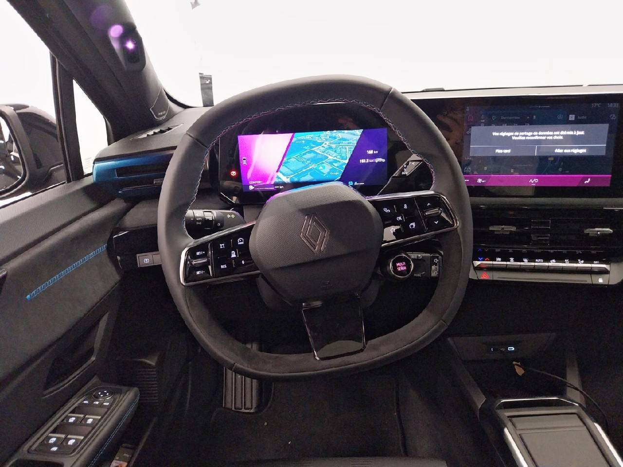 Vente en ligne Renault Clio 6 Clio E-Tech full hybrid 160 ch au prix de 50 000 €