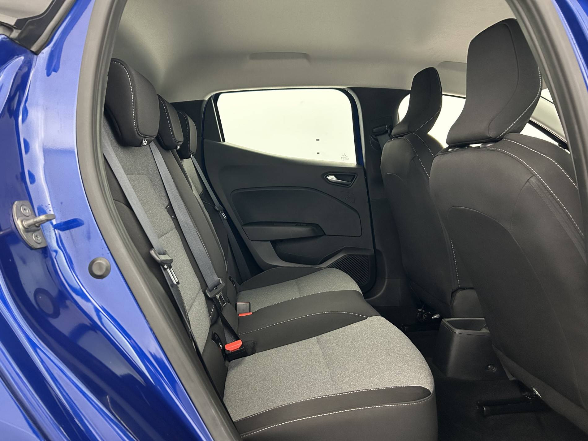 Vente en ligne Renault Clio 5 Clio TCe 90 au prix de 15 990 €