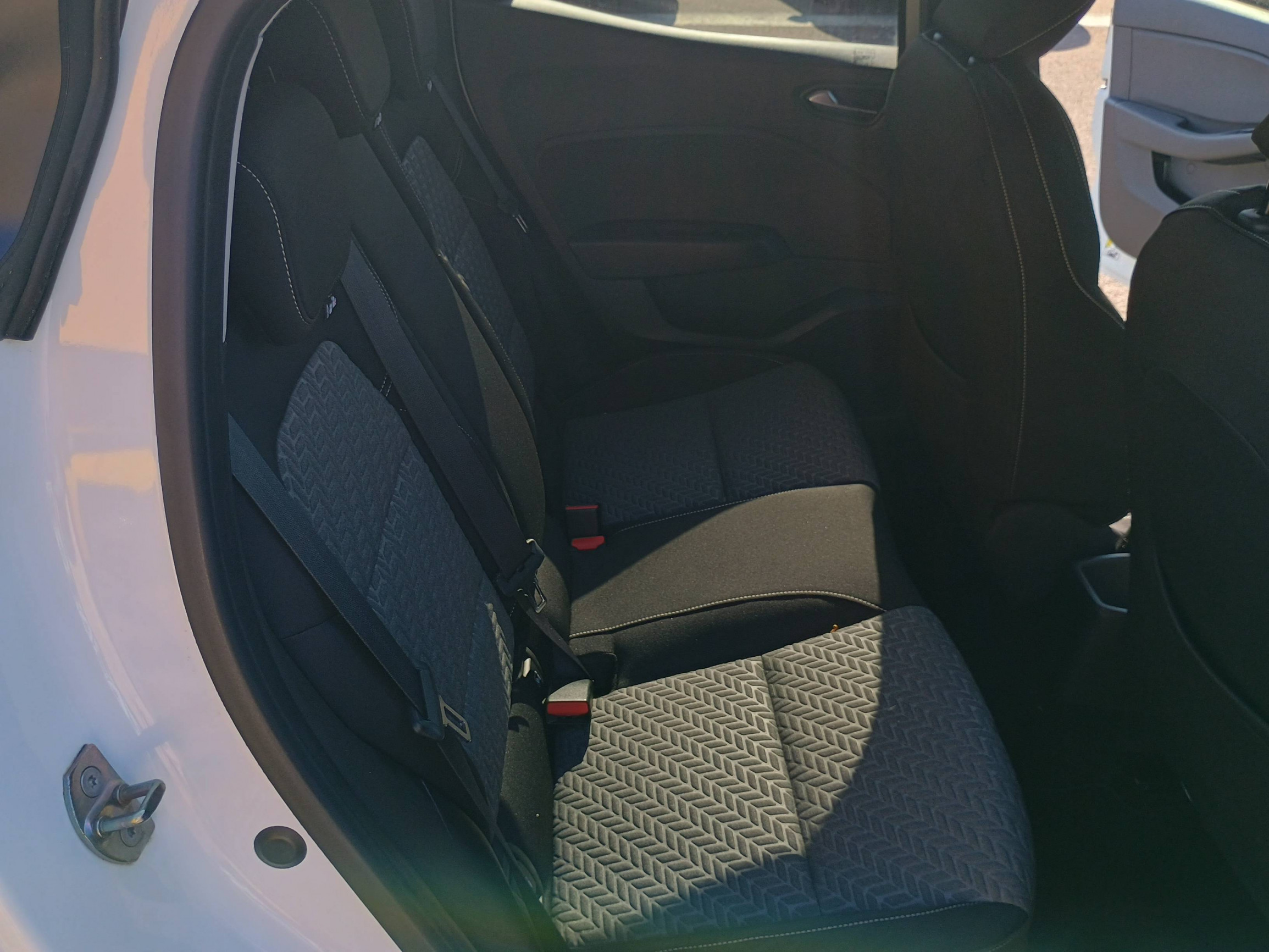 Vente en ligne Renault Clio 5 Clio TCe 90 au prix de 14 990 €