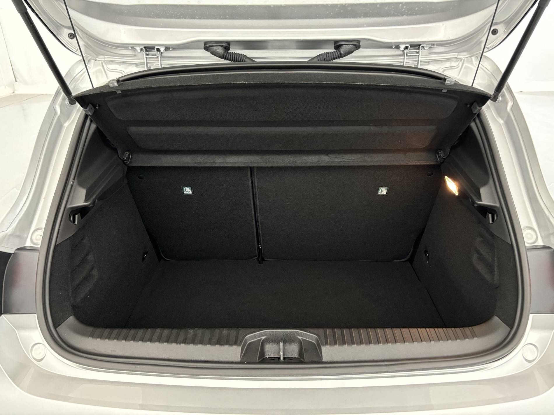 Vente en ligne Renault Clio 5 Clio E-Tech full hybrid 145 au prix de 18 890 €