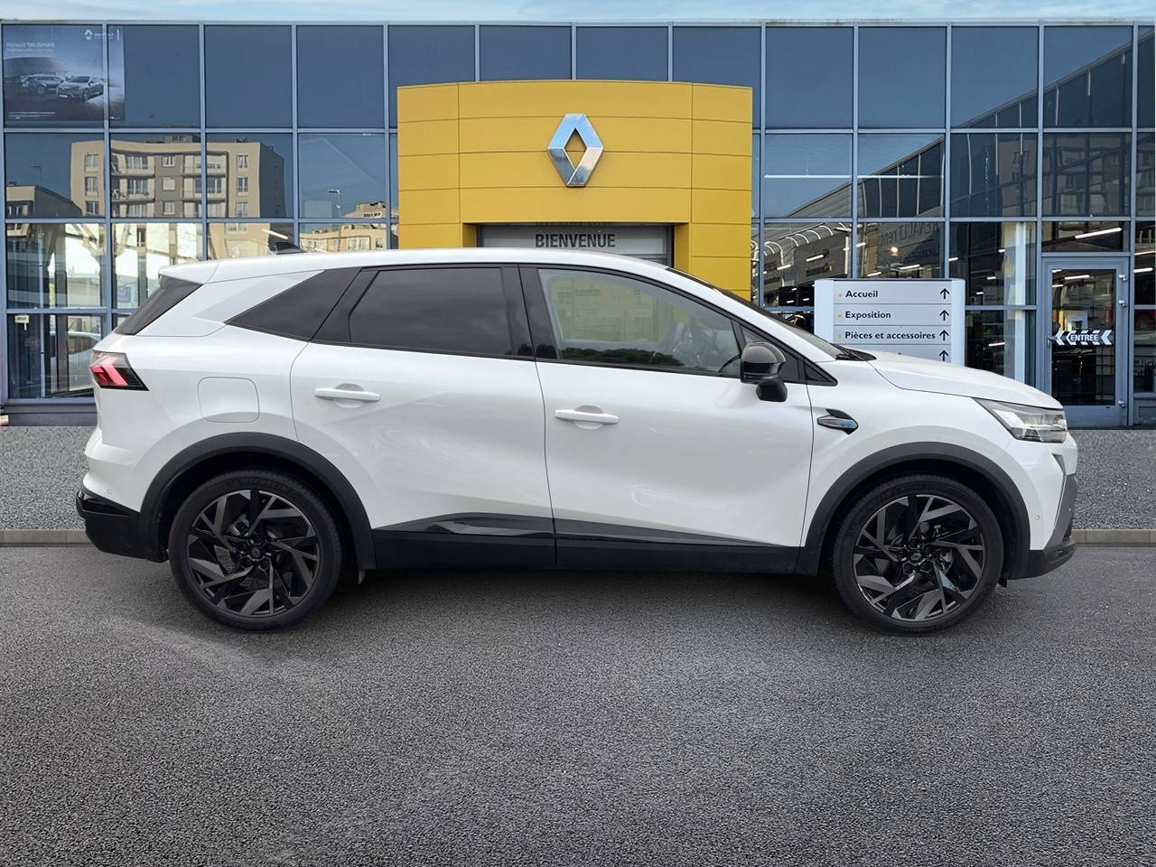 Vente en ligne Renault Symbioz  E-Tech full hybrid 145 au prix de 29 490 €