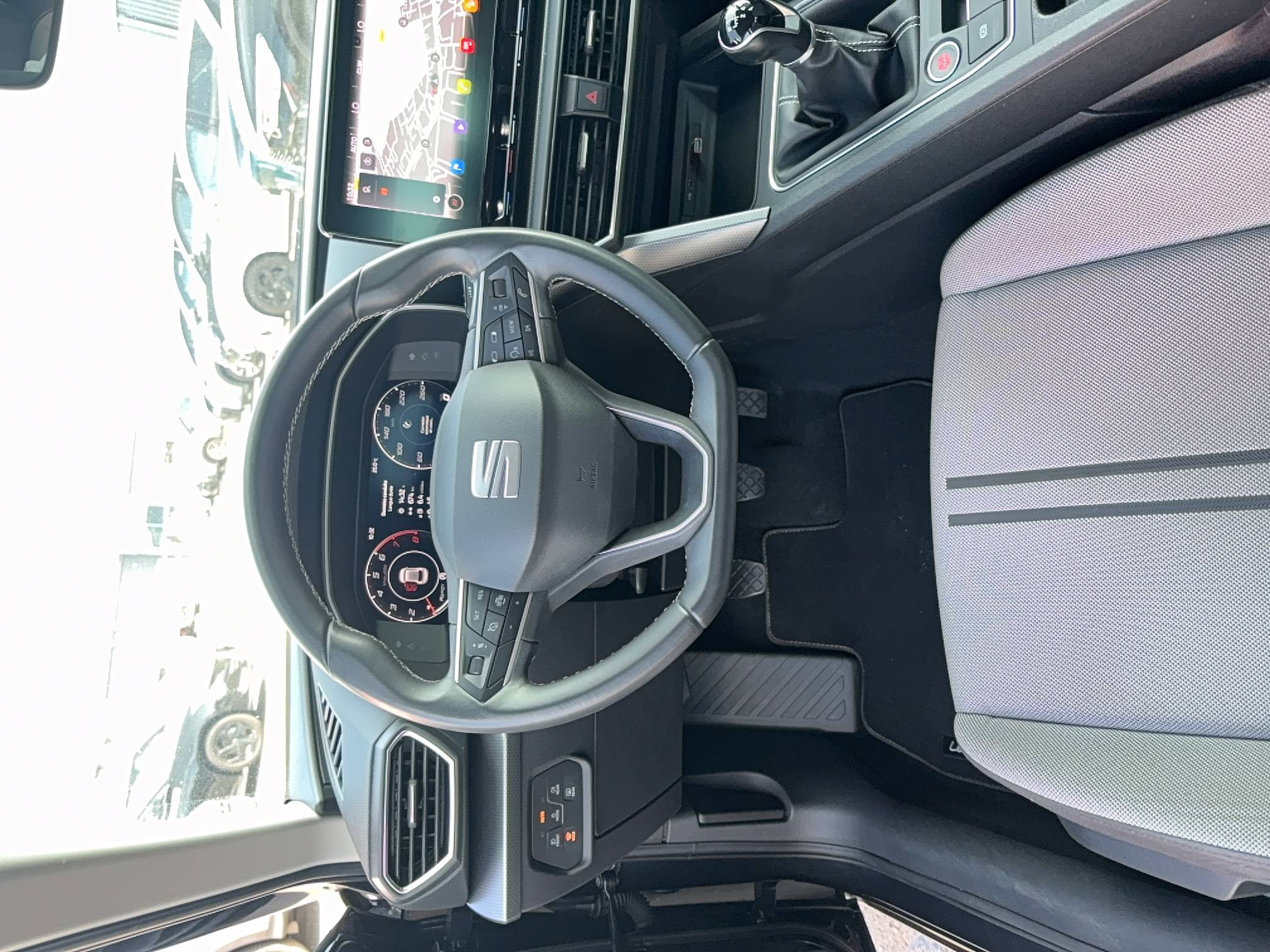 Vente en ligne Seat Leon Sportstourer  1.0 TSI 110 BVM6 au prix de 15 990 €