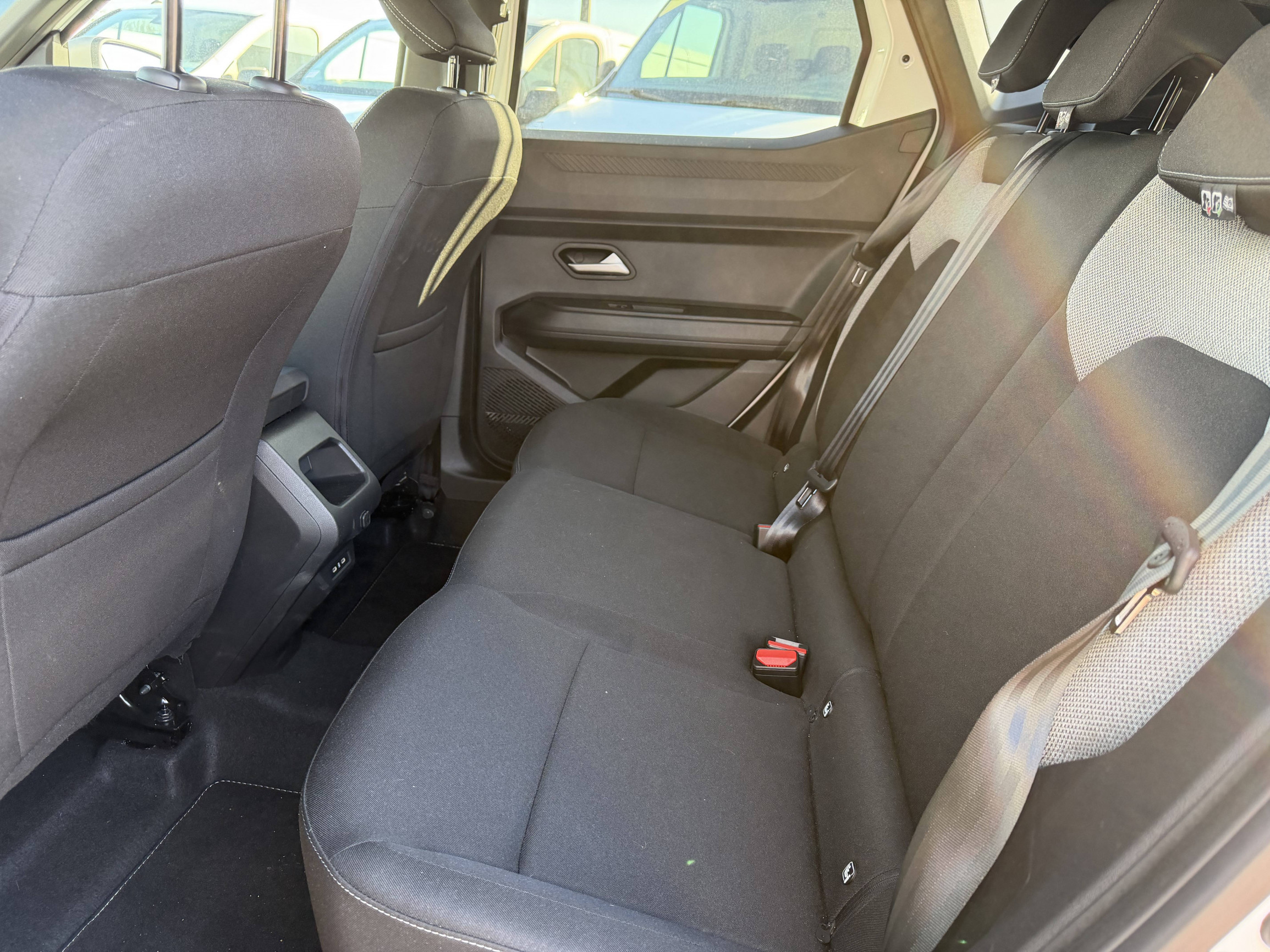 Vente en ligne Dacia Duster  Hybrid 155 au prix de 28 590 €