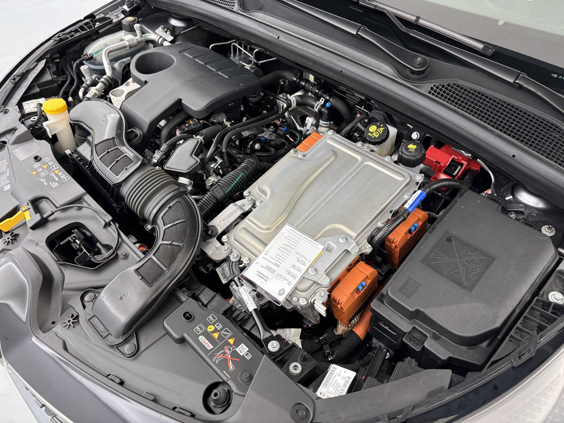 Vente en ligne Renault Clio 5 Clio E-Tech full hybrid 145 ch GSR2 au prix de 20 890 €