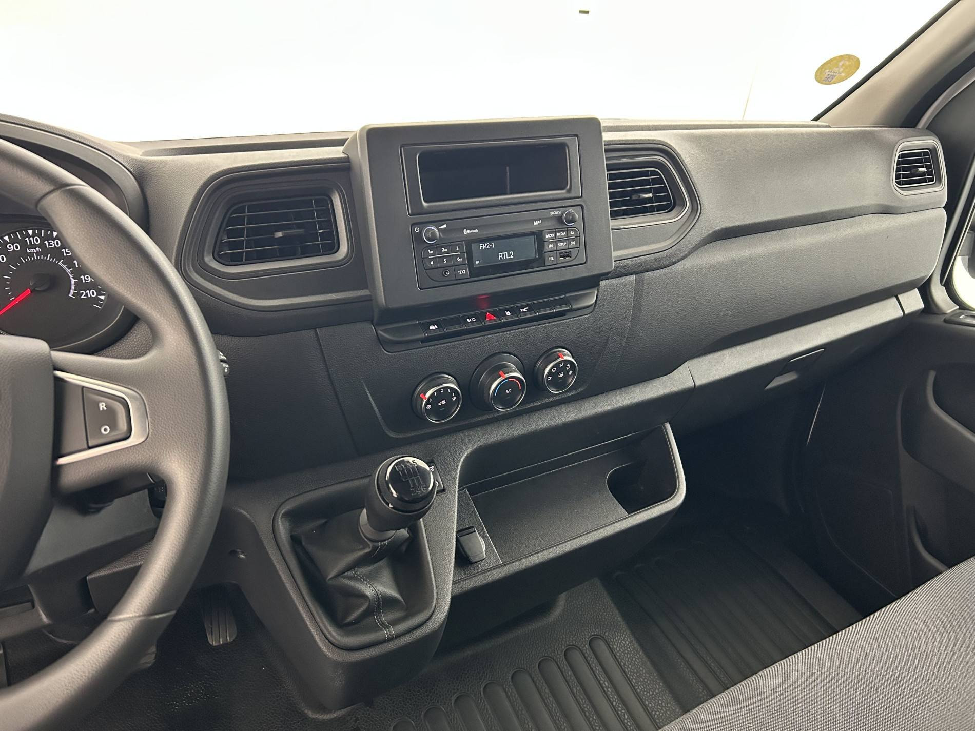 Vente en ligne Renault Master Fourgon MASTER FGN TRAC F3500 L2H2 BLUE DCI 135 au prix de 24 900 €