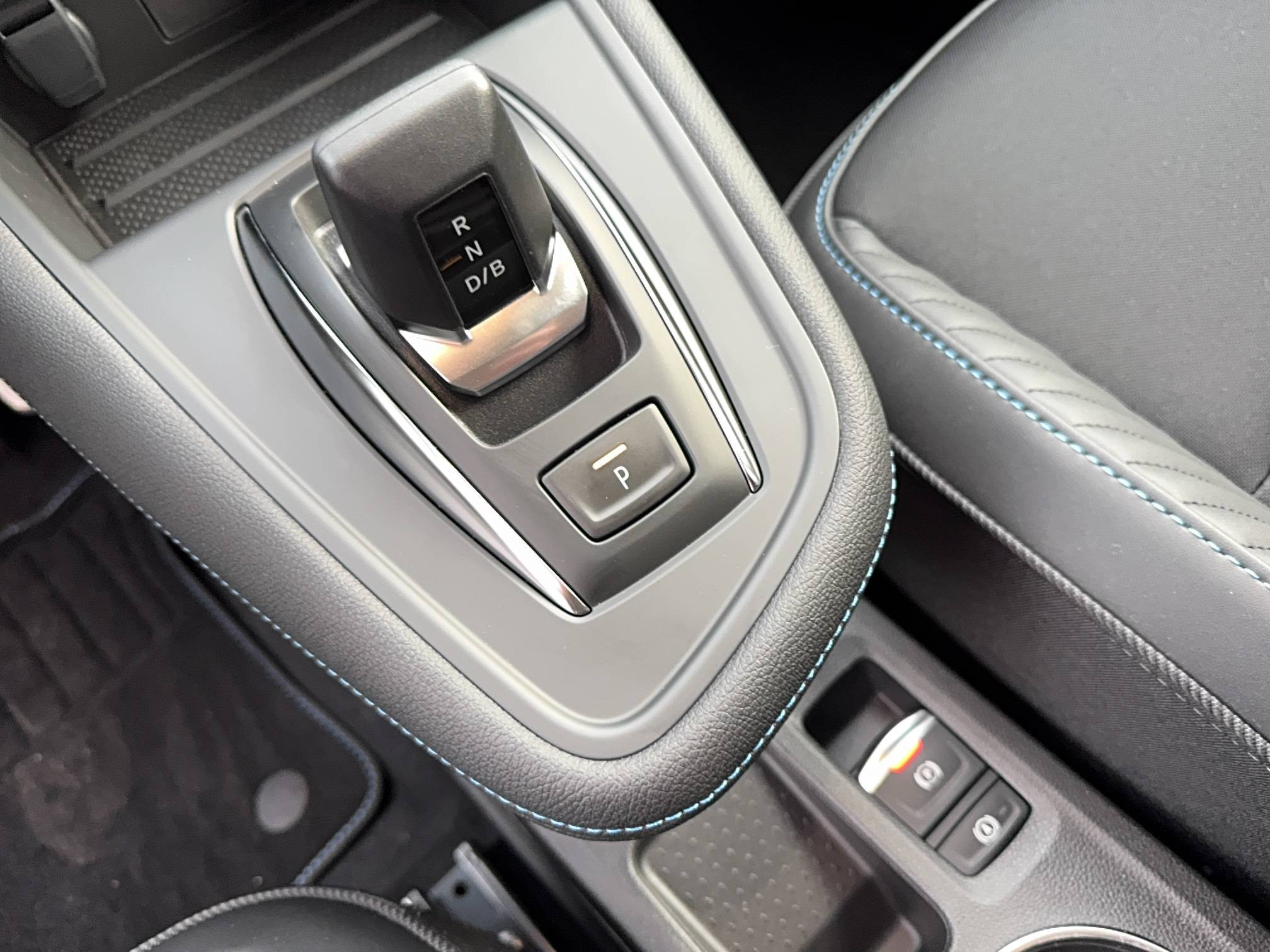 Vente en ligne Renault Captur  E-Tech full hybrid 160 ch au prix de 35 550 €