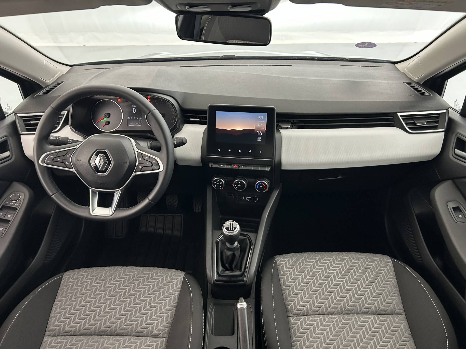 Vente en ligne Renault Clio 5 Clio TCe 90 au prix de 15 490 €