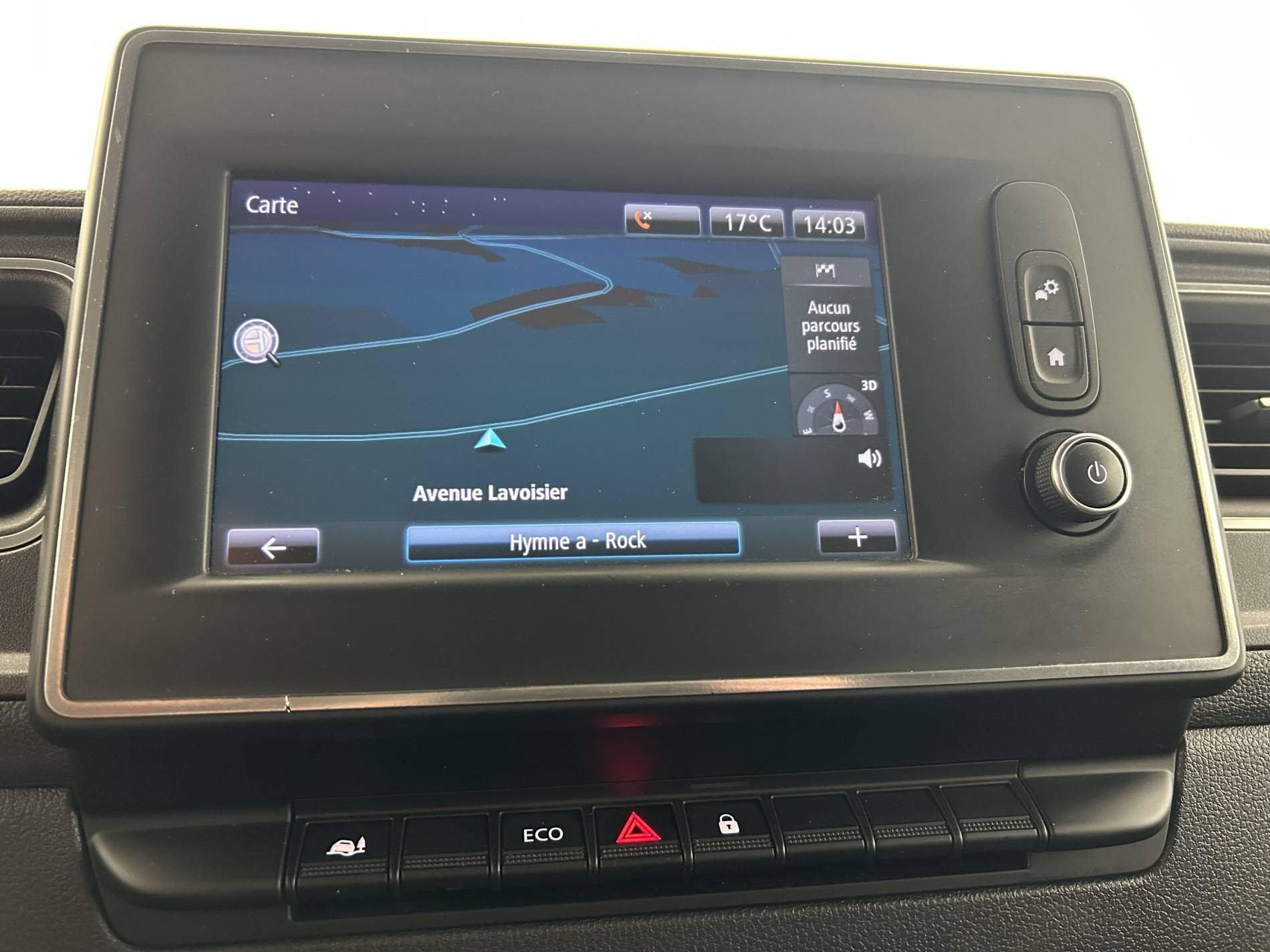 Vente en ligne Renault Master Fourgon MASTER FGN TRAC F3500 L2H2 DCI 135 au prix de 18 999 €