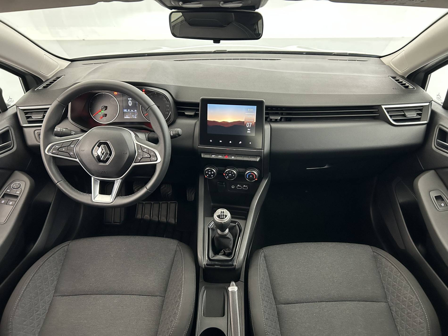 Vente en ligne Renault Clio 5 Clio TCe 90 au prix de 13 990 €