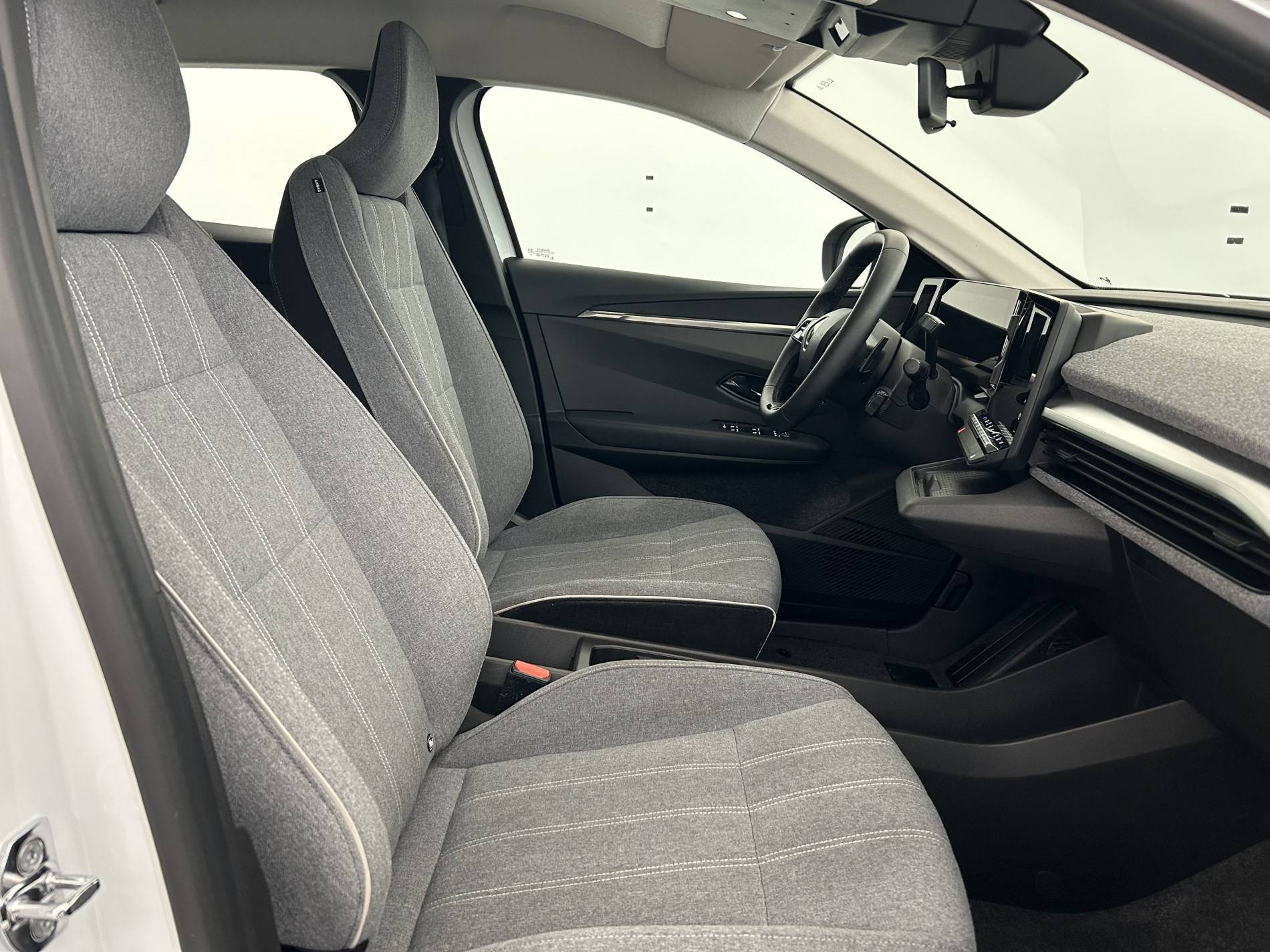 Vente en ligne Renault Megane E-Tech  EV40 130ch standard charge au prix de 16 990 €