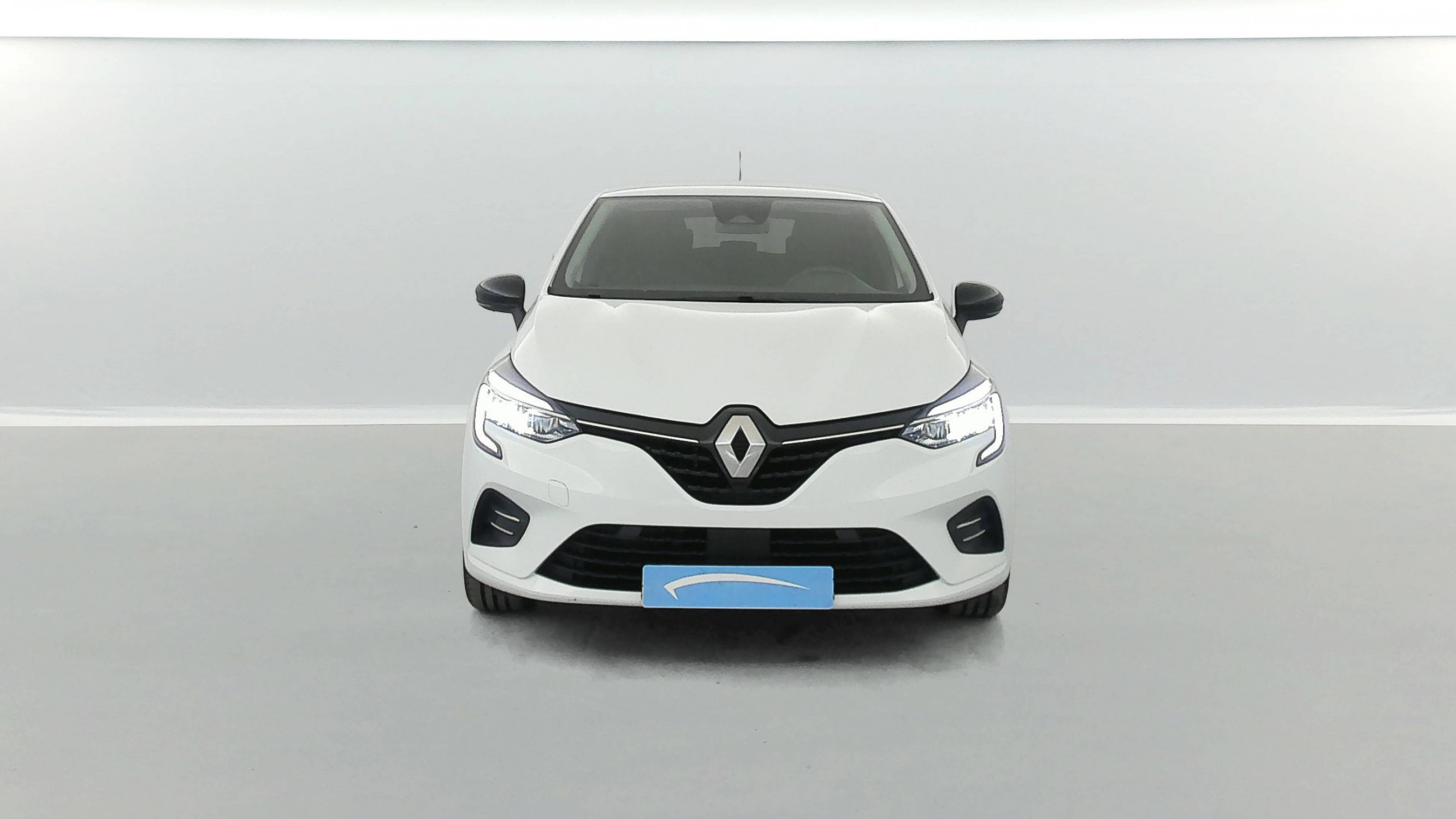 Vente en ligne Renault Clio 5 Clio E-Tech full hybrid 145 au prix de 17 950 €