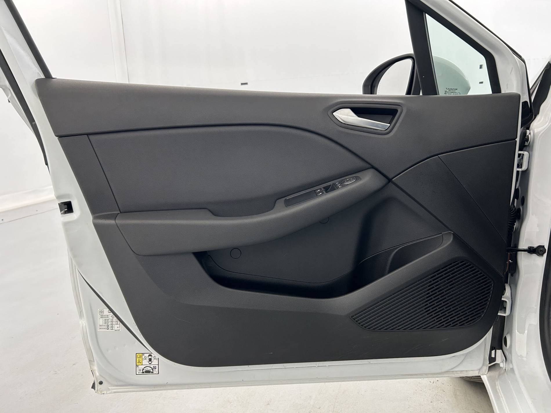 Vente en ligne Renault Clio 5 CLIO SOCIETE BLUE DCI 85 au prix de 11 999 €