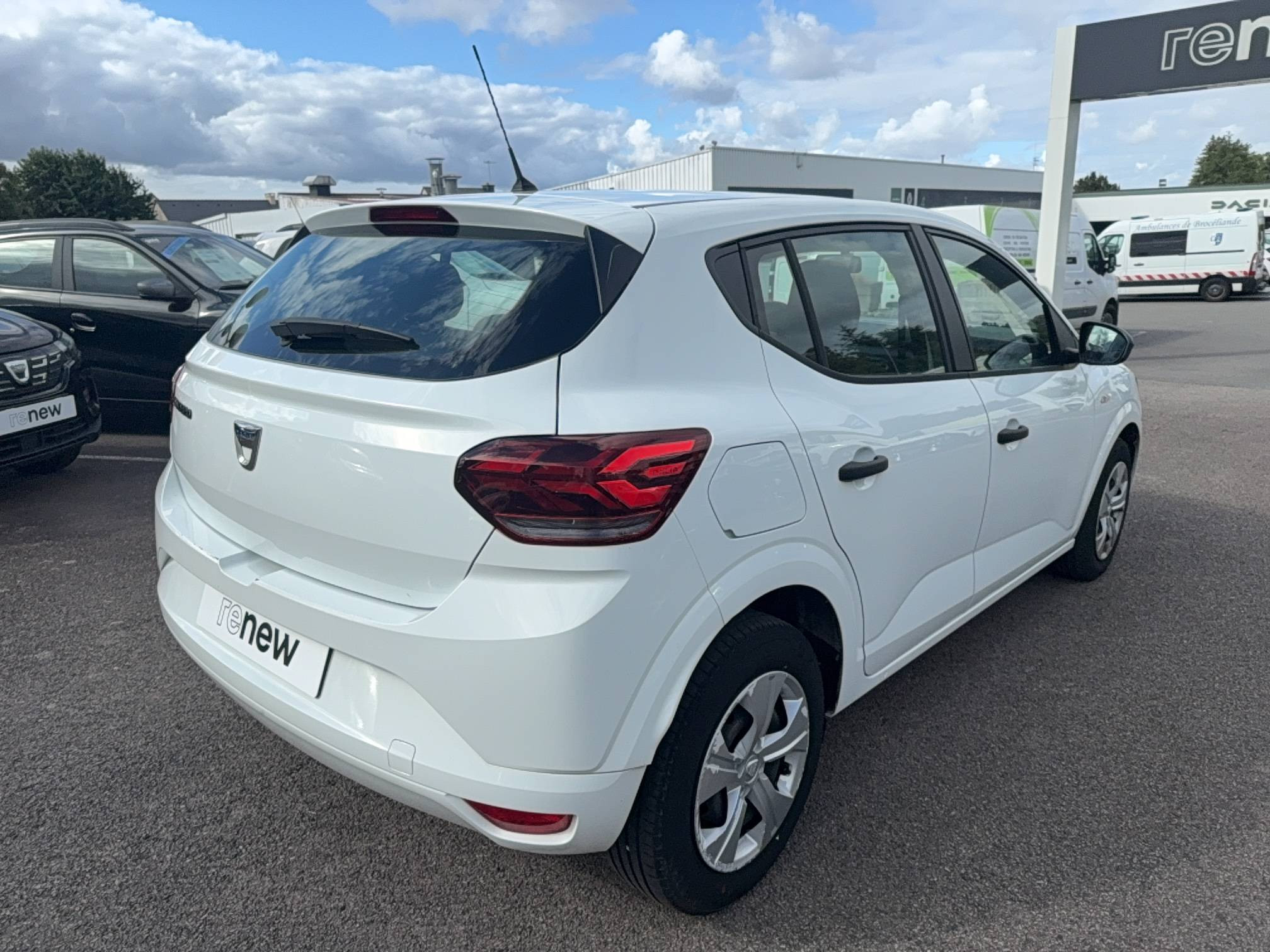 Vente en ligne Dacia Sandero  ECO-G 100 - 22 au prix de 11 890 €