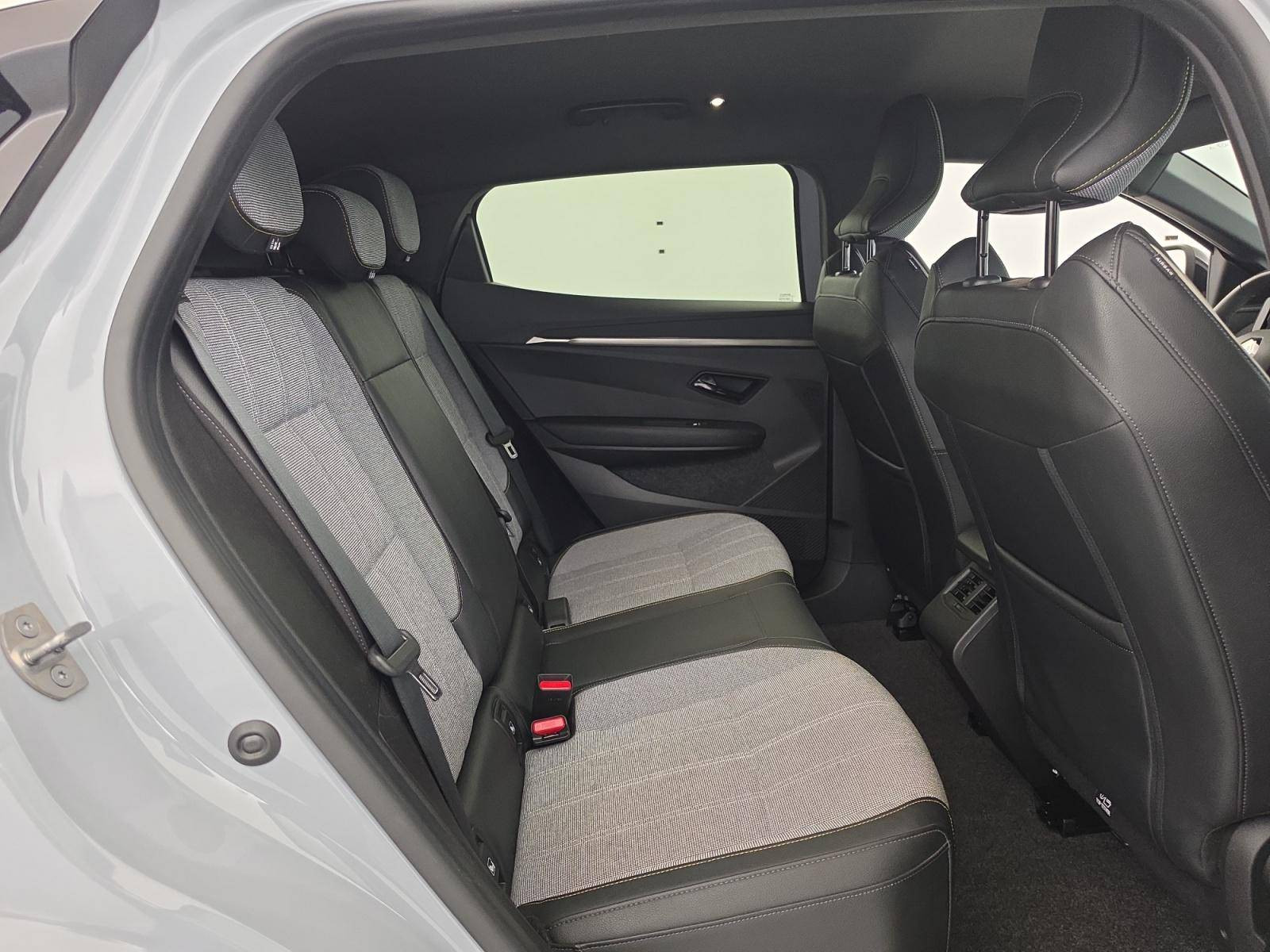 Vente en ligne Renault Megane E-Tech  EV60 220 ch super charge au prix de 24 990 €