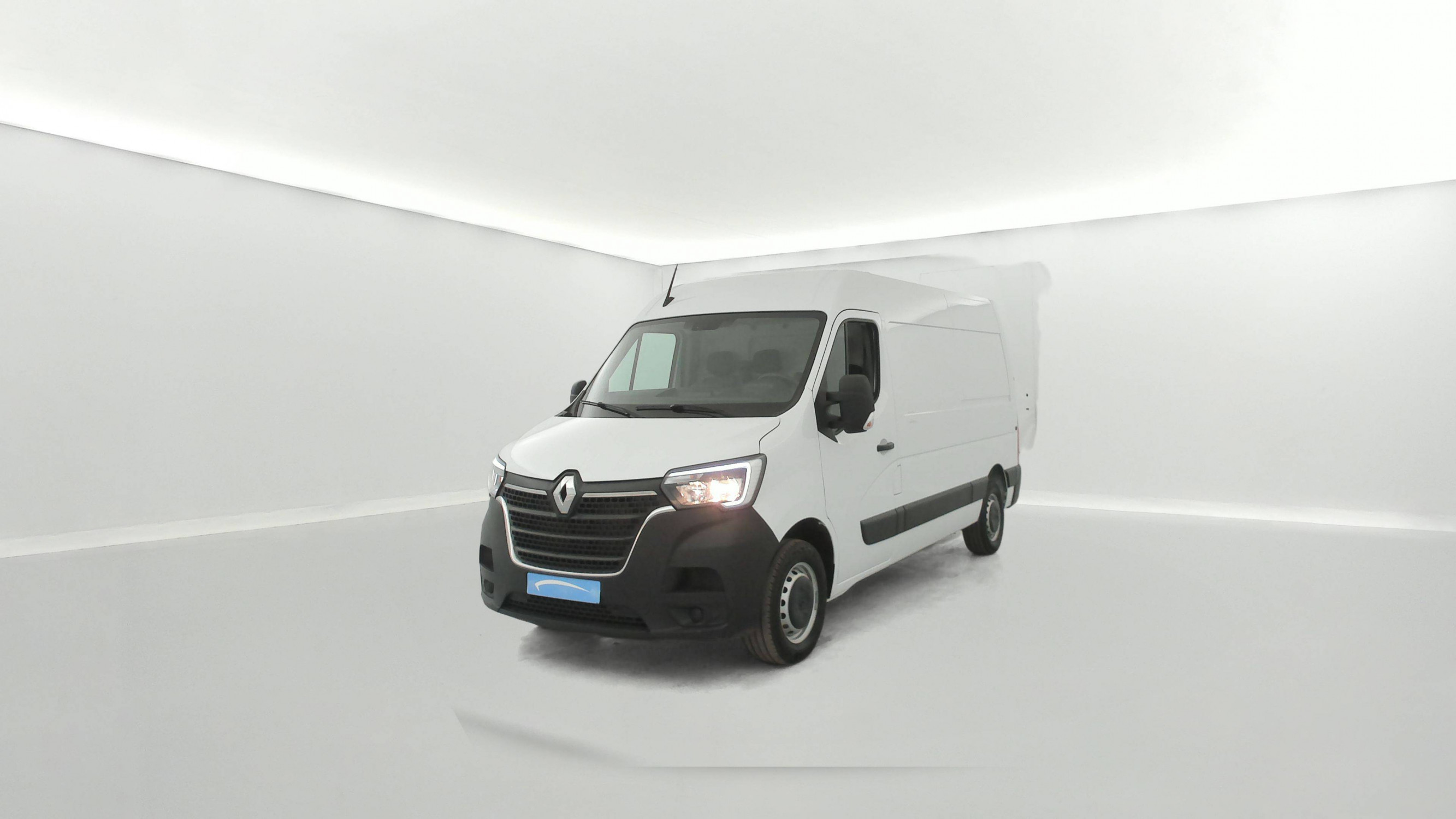 Renault Master Fourgon MASTER FGN TRAC F3500 L2H2 BLUE DCI 135 occasion de 2024 en vente à Brest