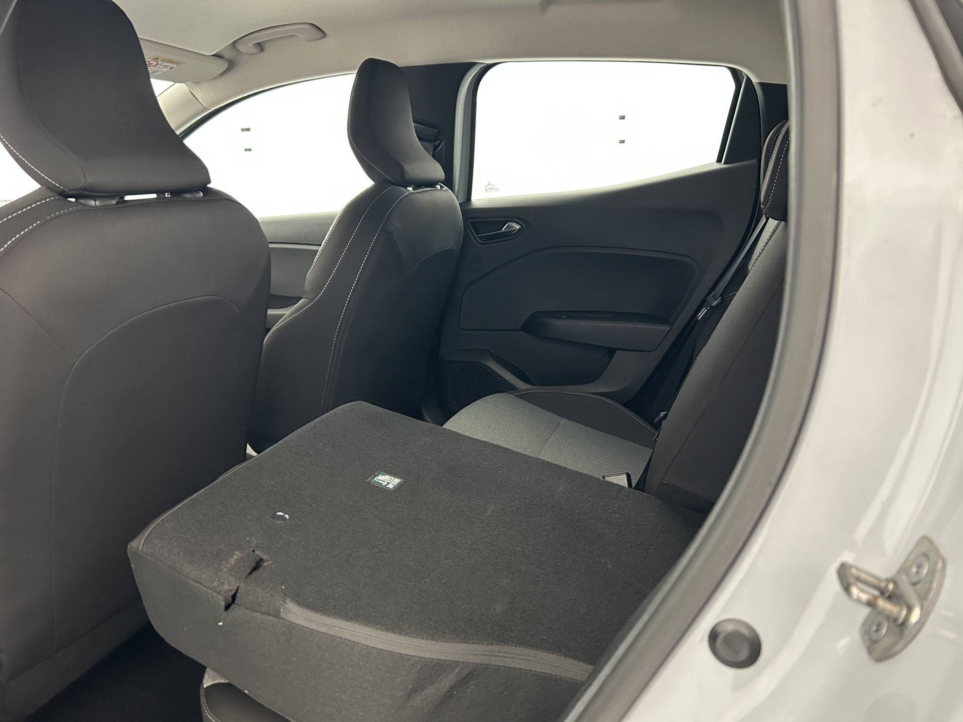 Vente en ligne Renault Clio 5 Clio TCe 90 au prix de 14 990 €