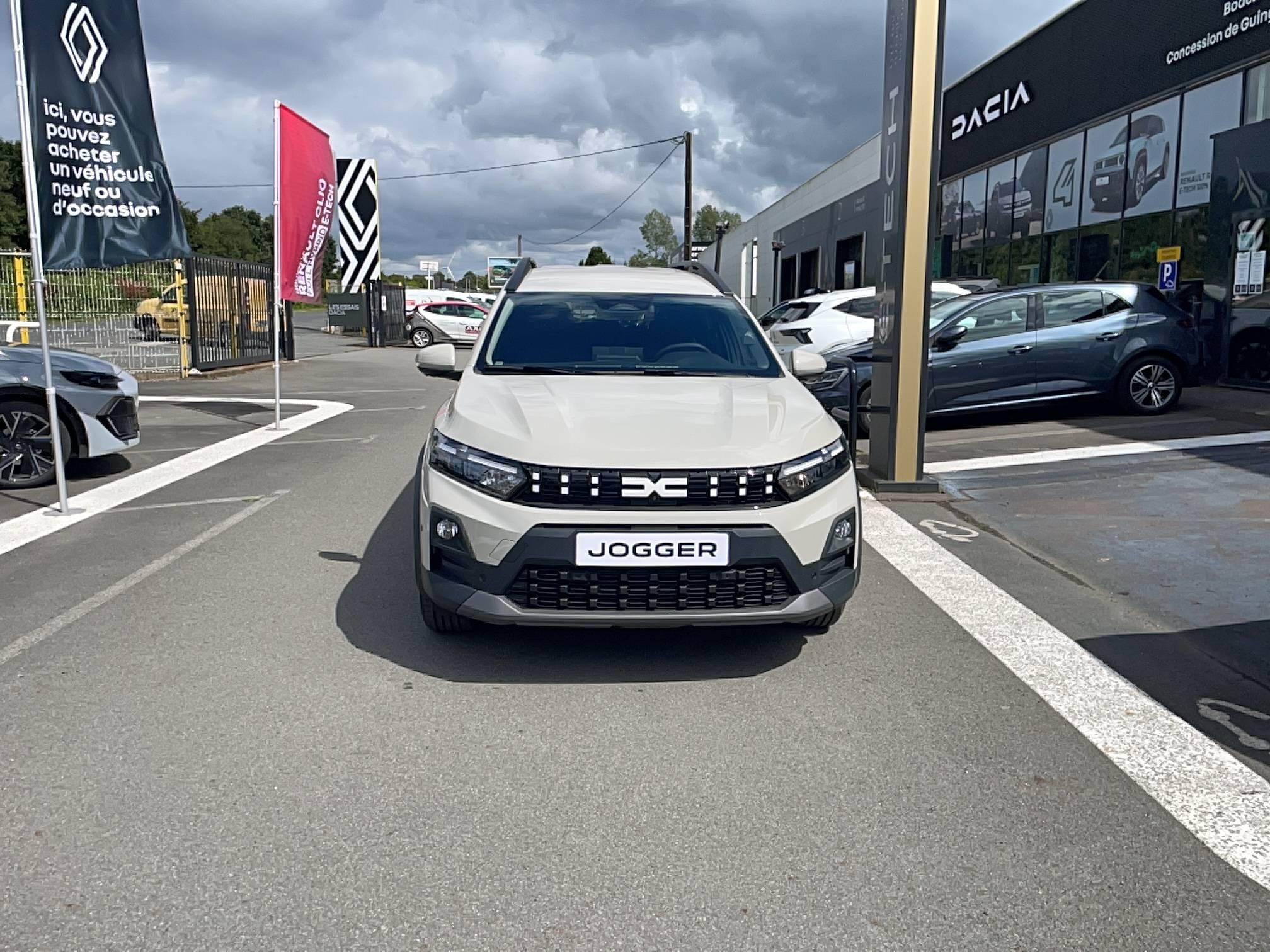 Vente en ligne Dacia Jogger  155 7 pl au prix de 28 990 €