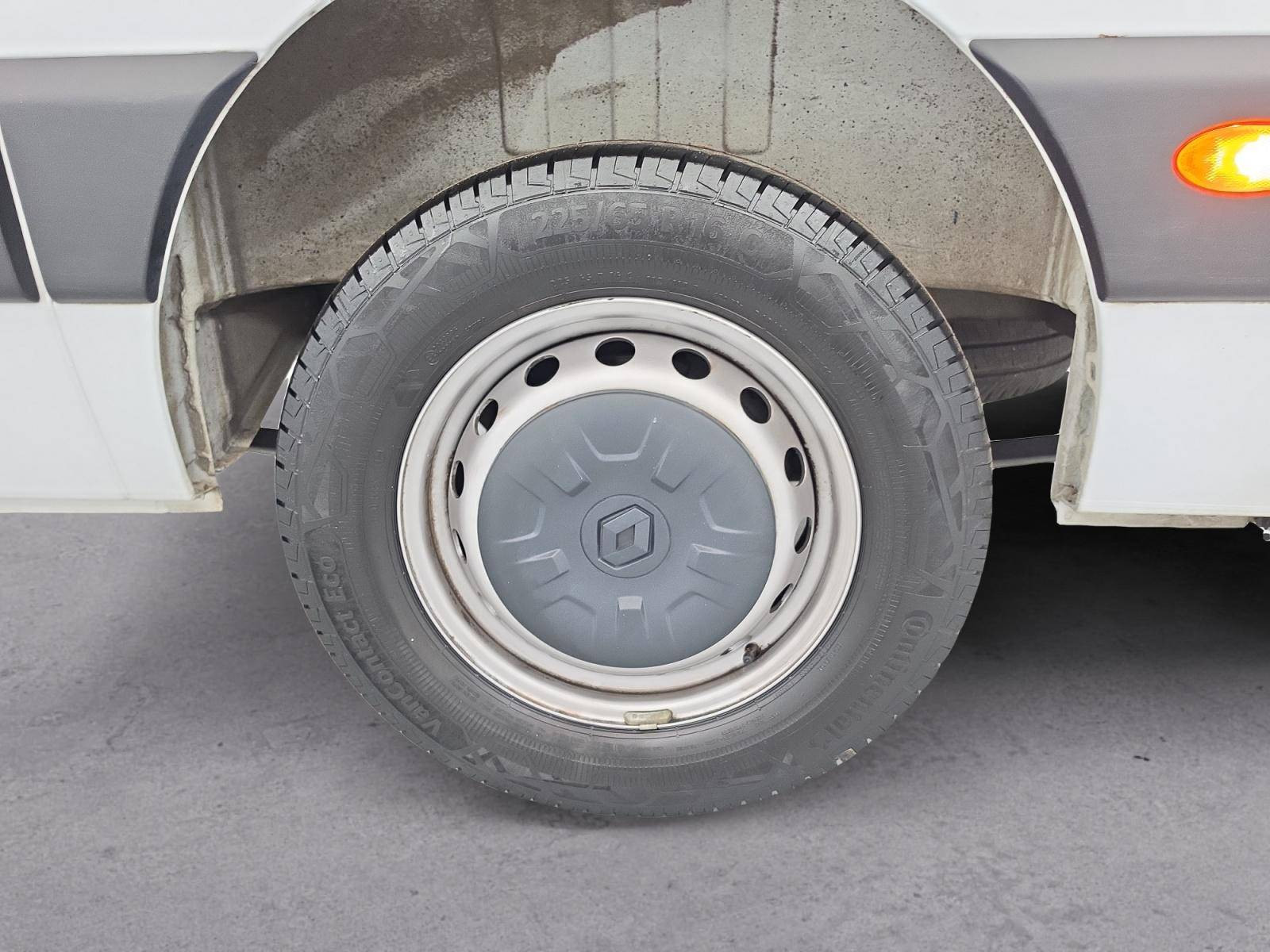 Vente en ligne Renault Master Fourgon MASTER FGN TRAC F3500 L3H3 BLUE DCI 135 au prix de 24 900 €